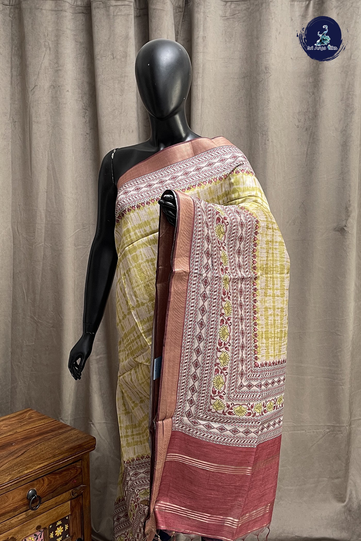Yellowish Green Semi Chanderi Saree With Shibori Print Pattern