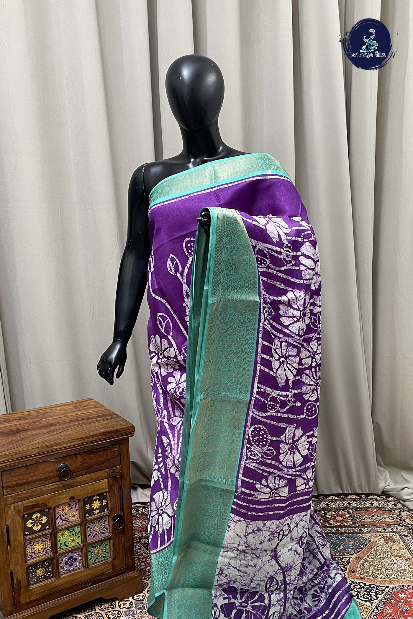 Violet Linen Saree With Printed Pattern