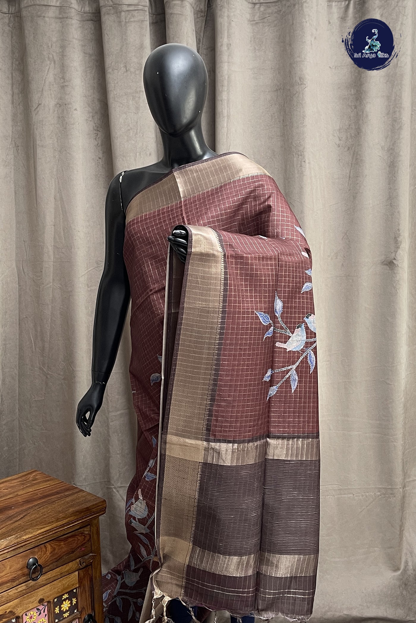 Brown Semi Raw Silk Saree With Checked Pattern