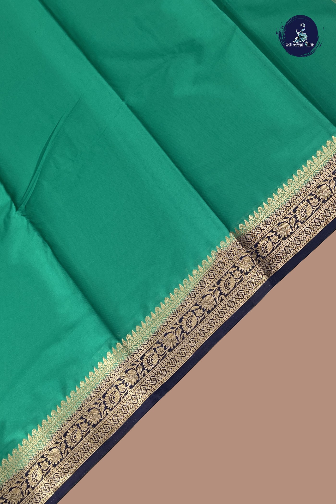 Green Semi Mysore Silk With Plain Pattern