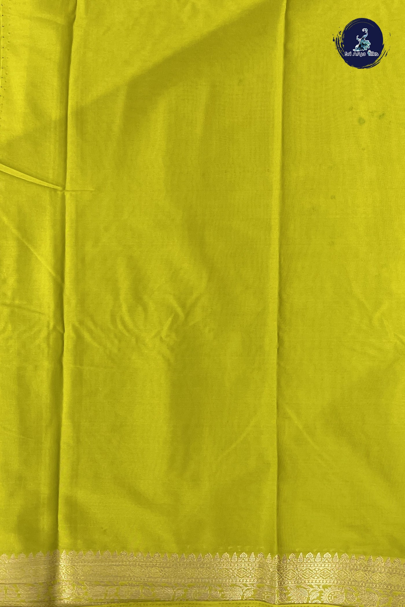 Dark Green Semi Mysore Silk With Plain Pattern
