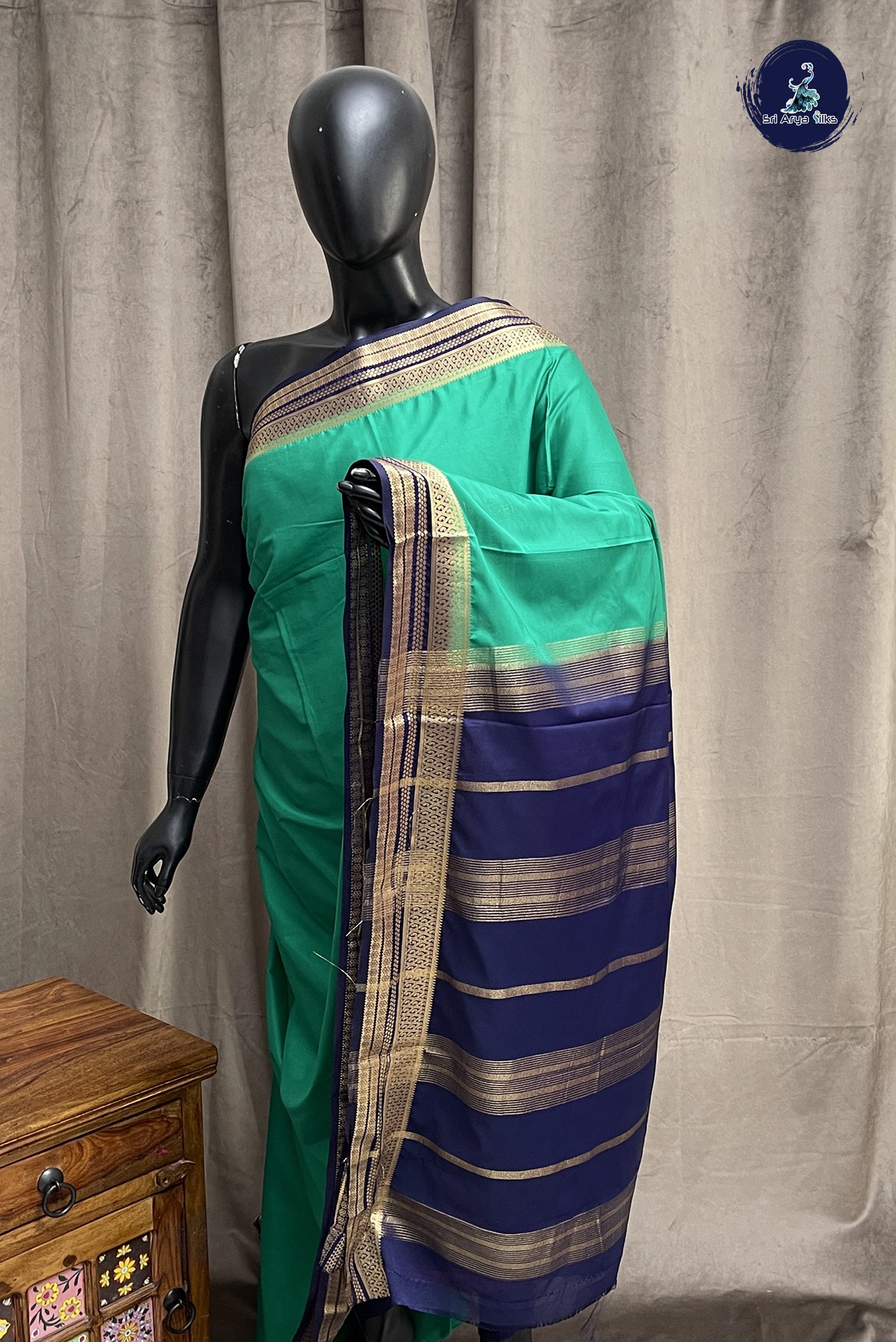 Green Semi Mysore Silk With Plain Pattern