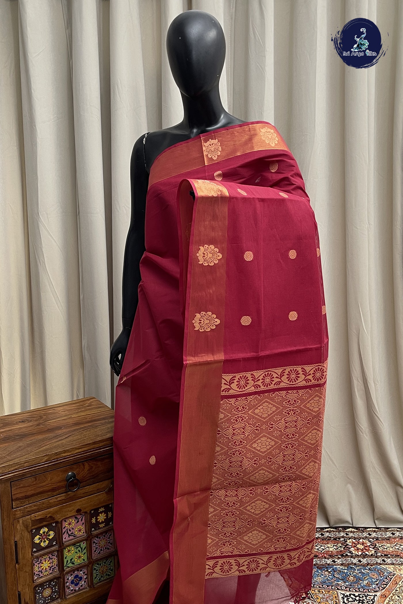 Maroon Cotton Saree With Buttas Pattern