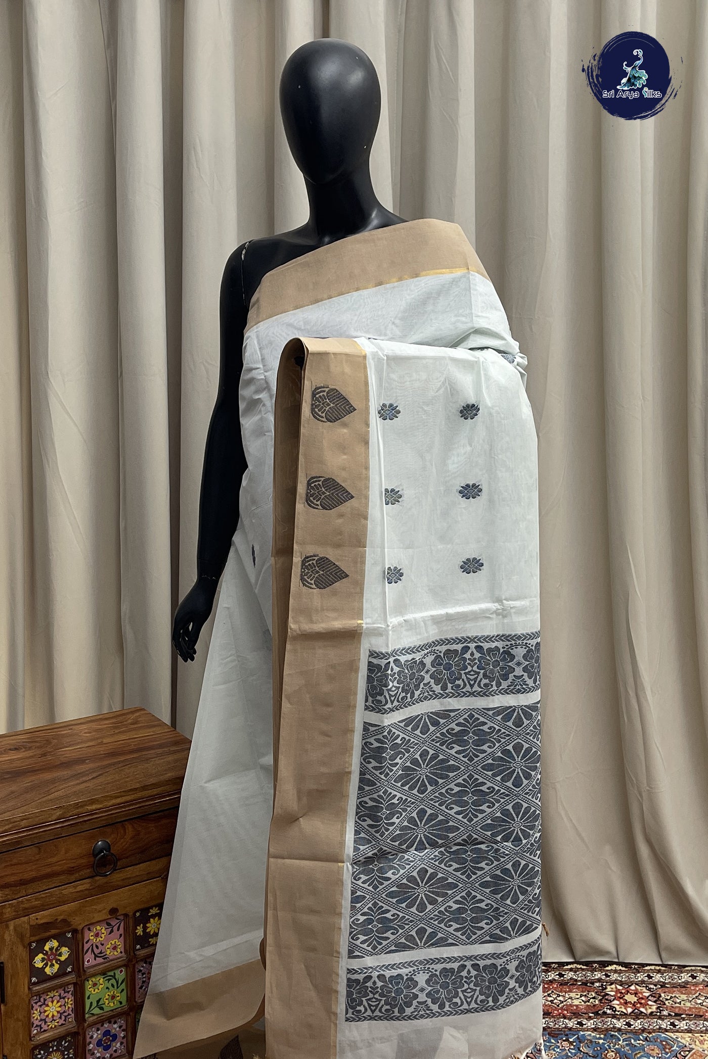 Pastel Shade Cotton Saree With Buttas Pattern