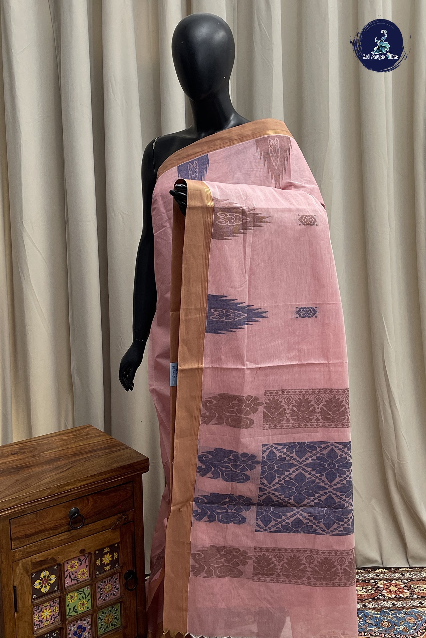 Light Pink Cotton Saree With Buttas Pattern