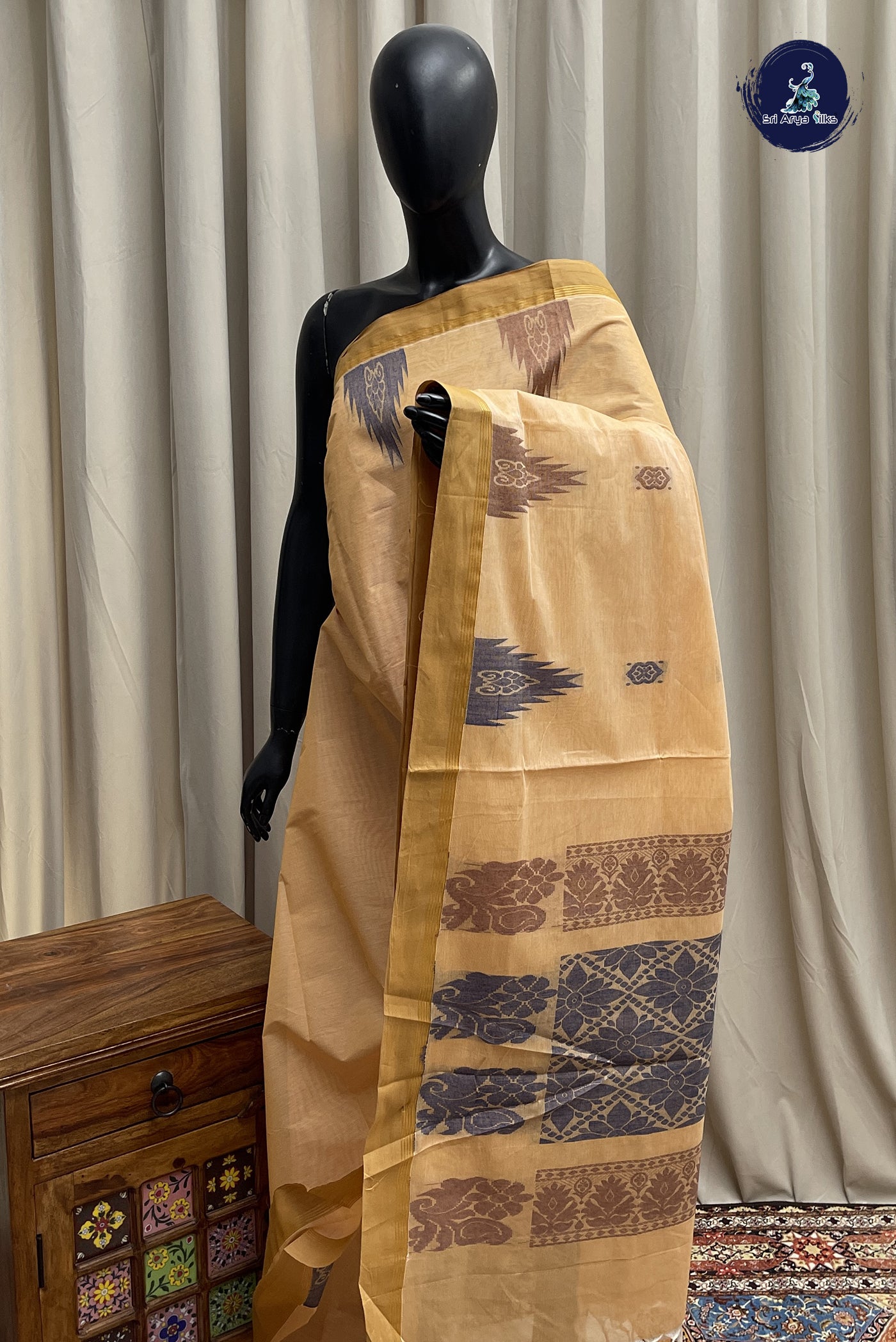 Creamish Yellow Cotton Saree With Buttas Pattern