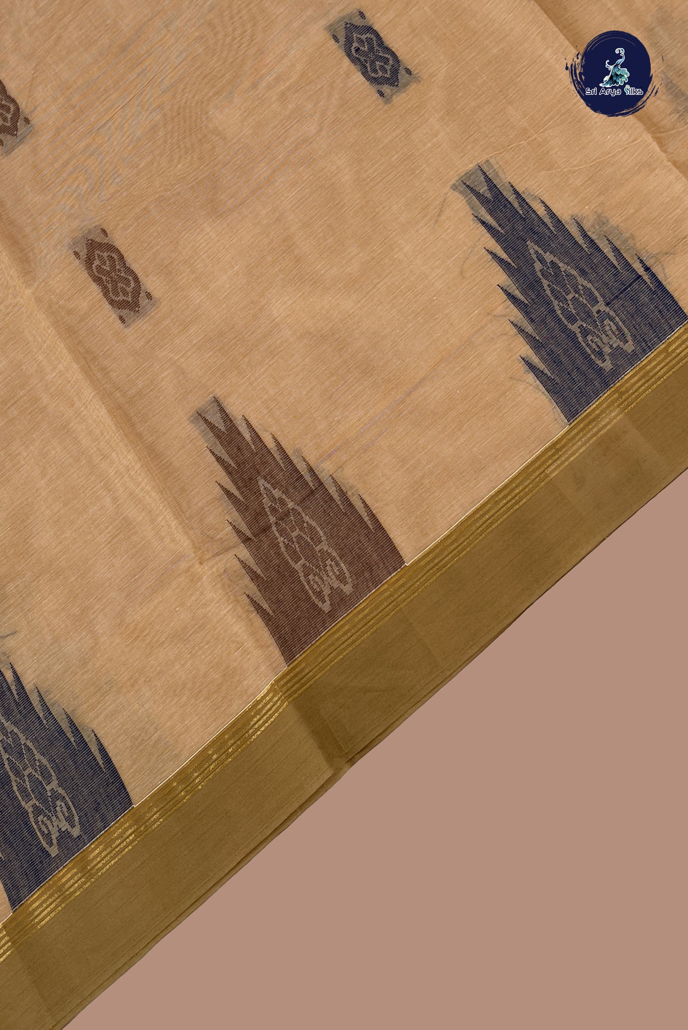 Creamish Yellow Cotton Saree With Buttas Pattern