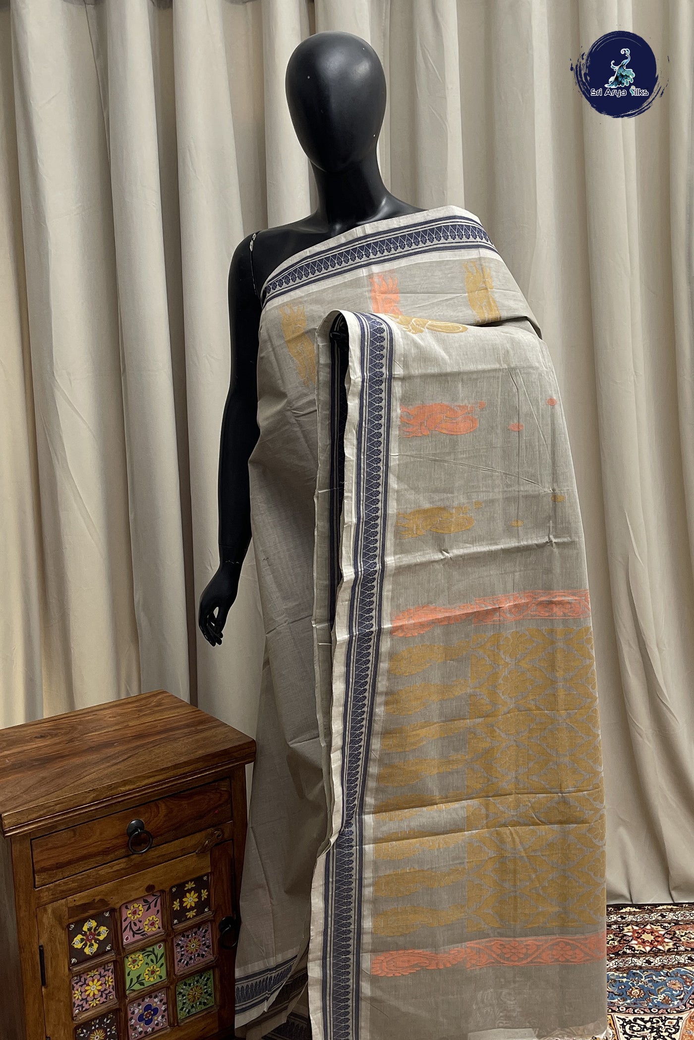 Grey Cotton Saree With Buttas Pattern
