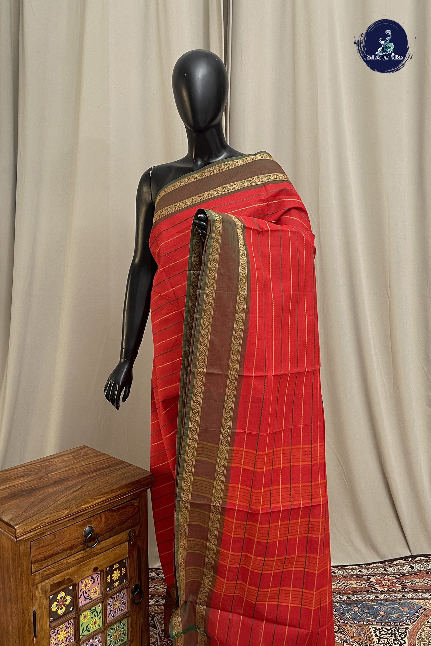 Red Chettinad Cotton Saree With Veldhari Stripes Pattern
