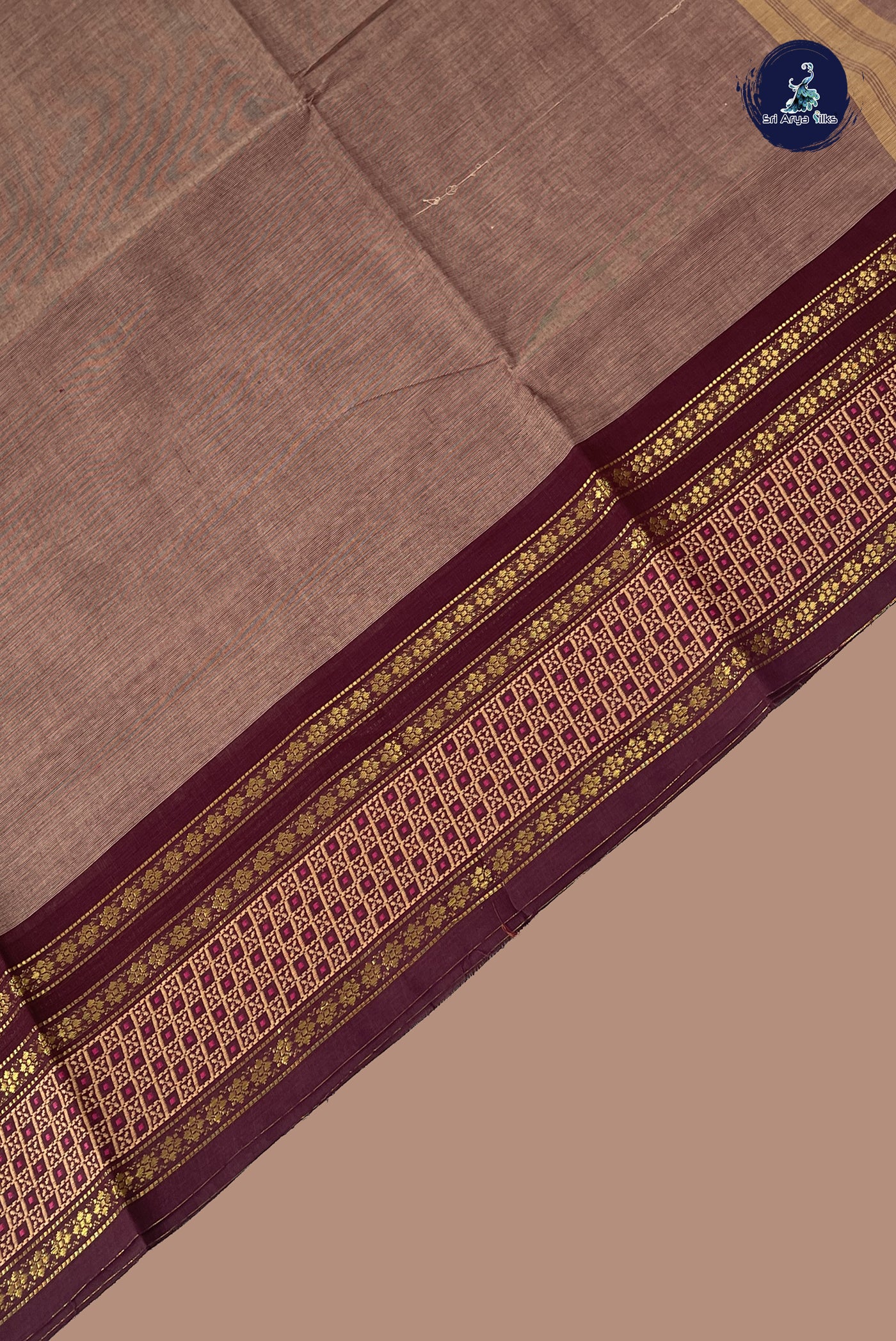 Brown Chettinad Cotton Saree With Plain Pattern