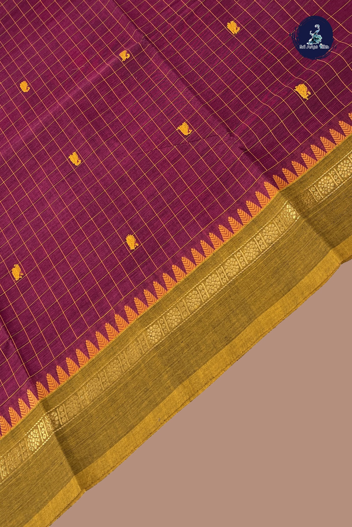 Dual Tone Maroon Chettinad Cotton Saree With Checked Pattern