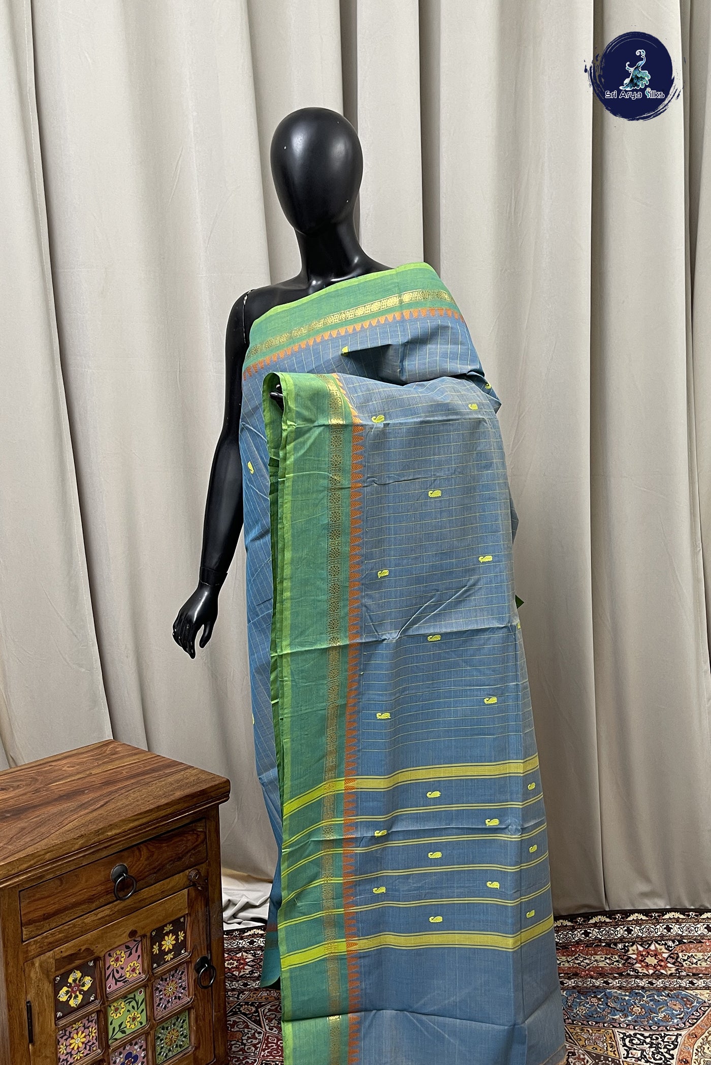 Dual Tone Blue Chettinad Cotton Saree With Checked Pattern
