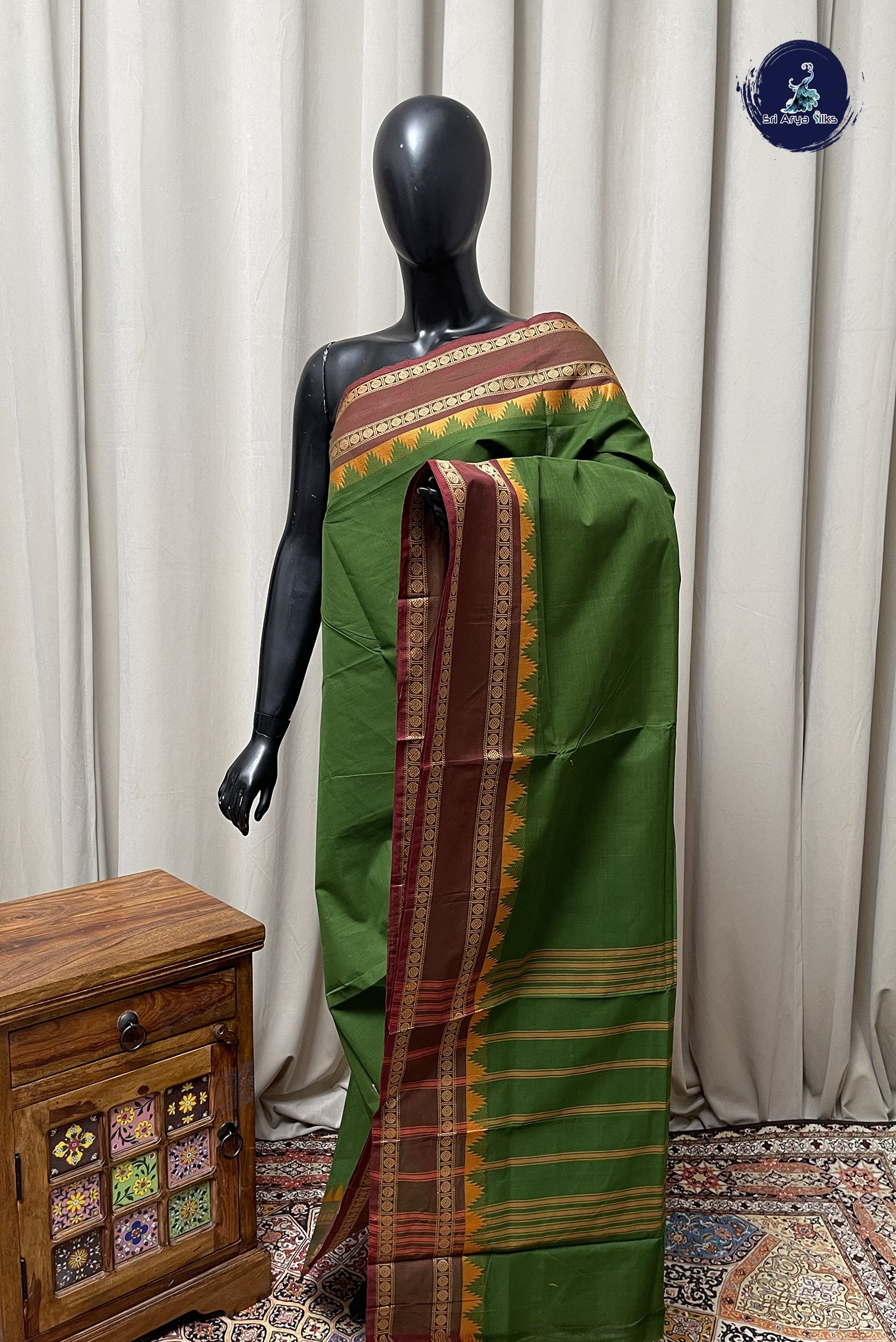 Green Chettinad Cotton Saree With Plain Pattern
