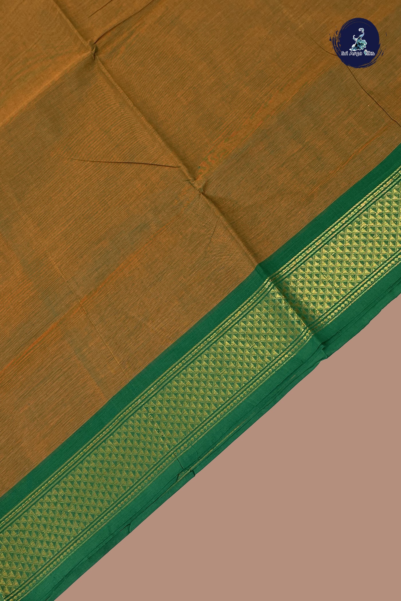 Yellowish Green Chettinad Cotton Saree With Plain Pattern