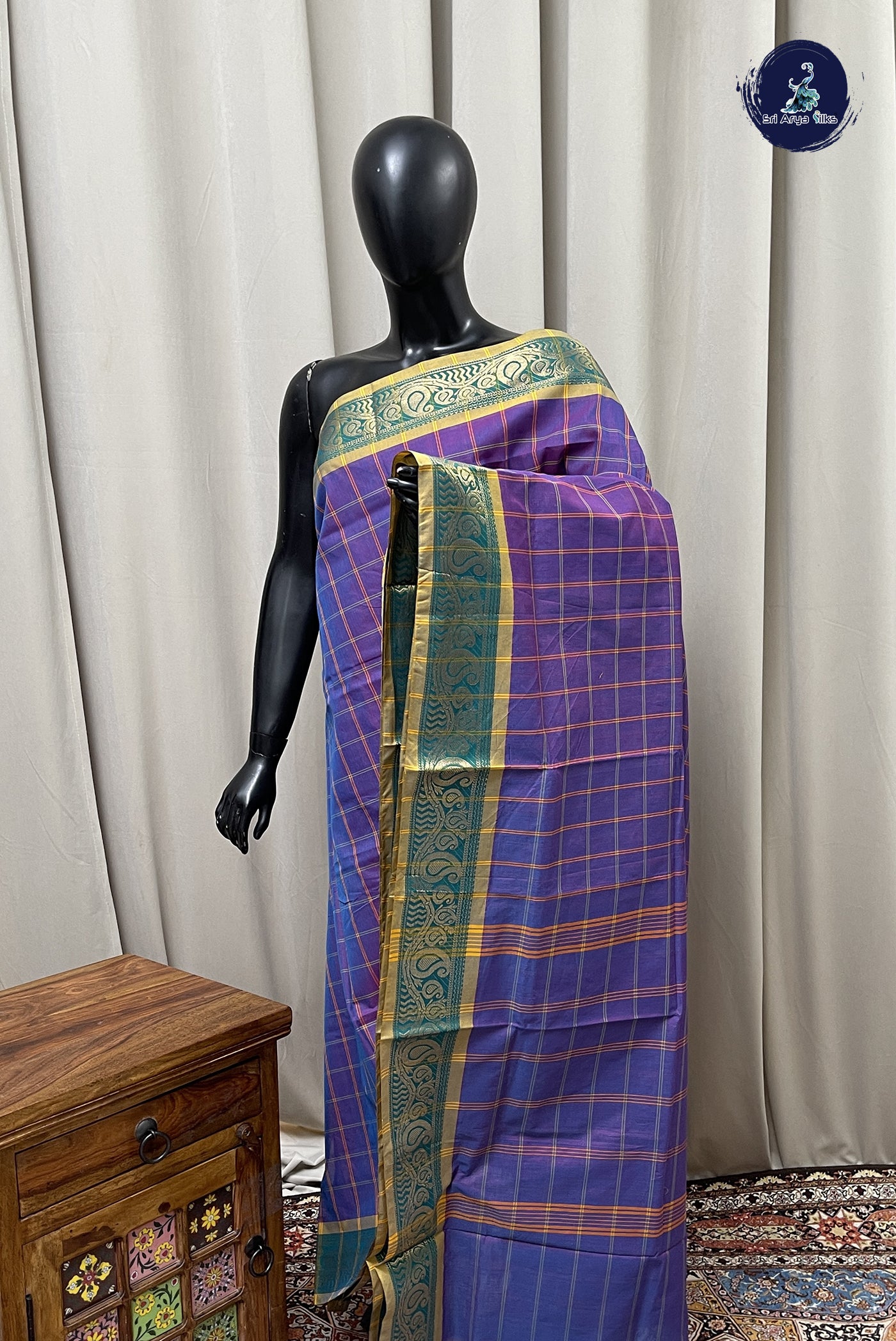 Dual Tone Purple Chettinad Cotton Saree With Checked Pattern