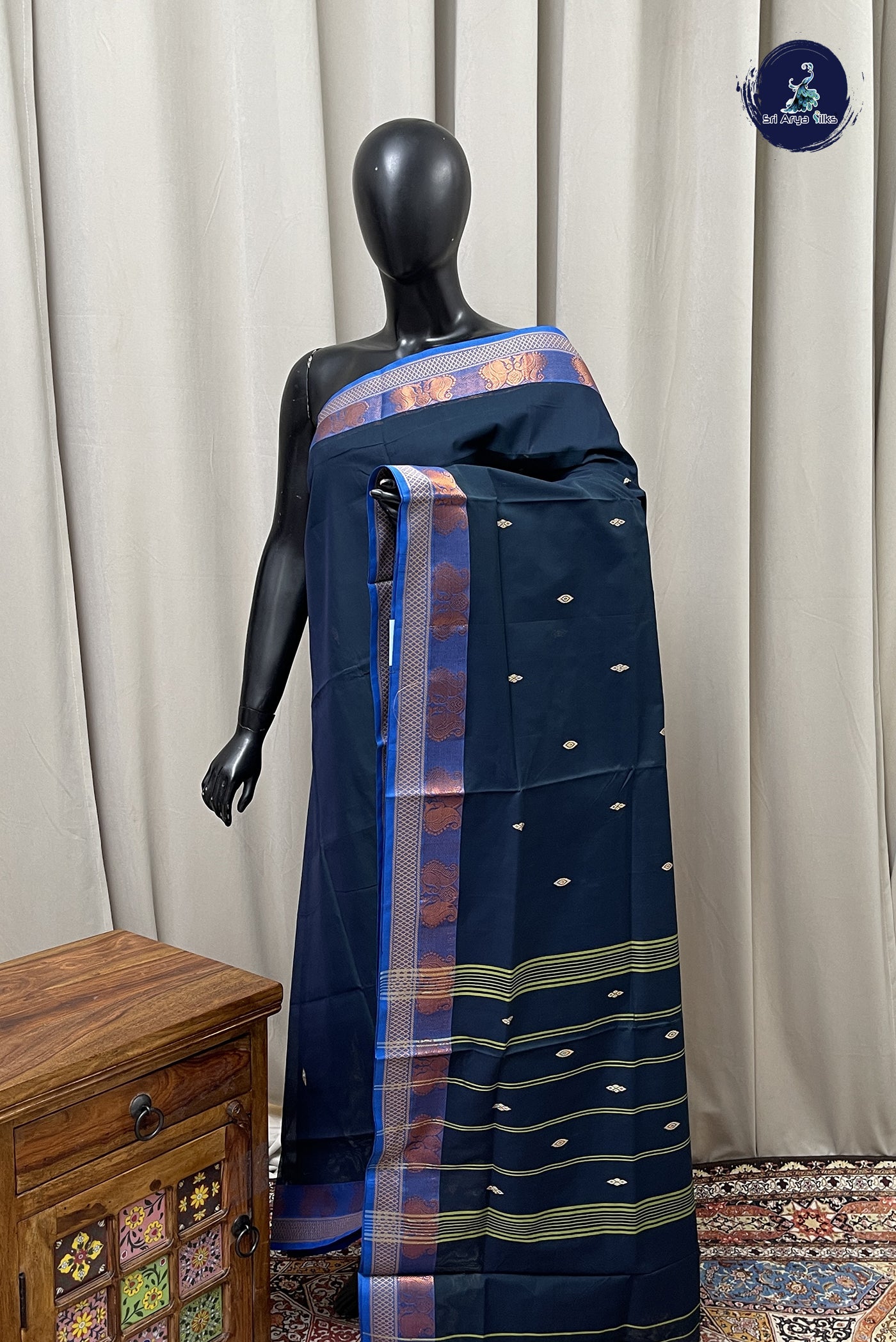 Dark Green Chettinad Cotton Saree With Buttas Pattern