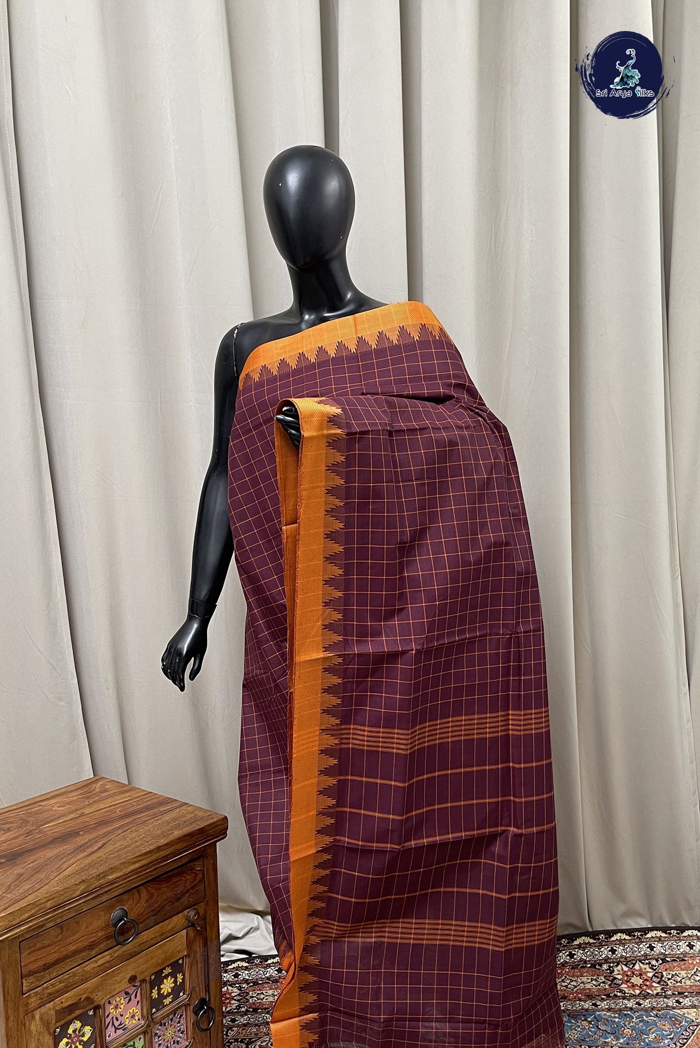 Brown Chettinad Cotton Saree With Checked Pattern