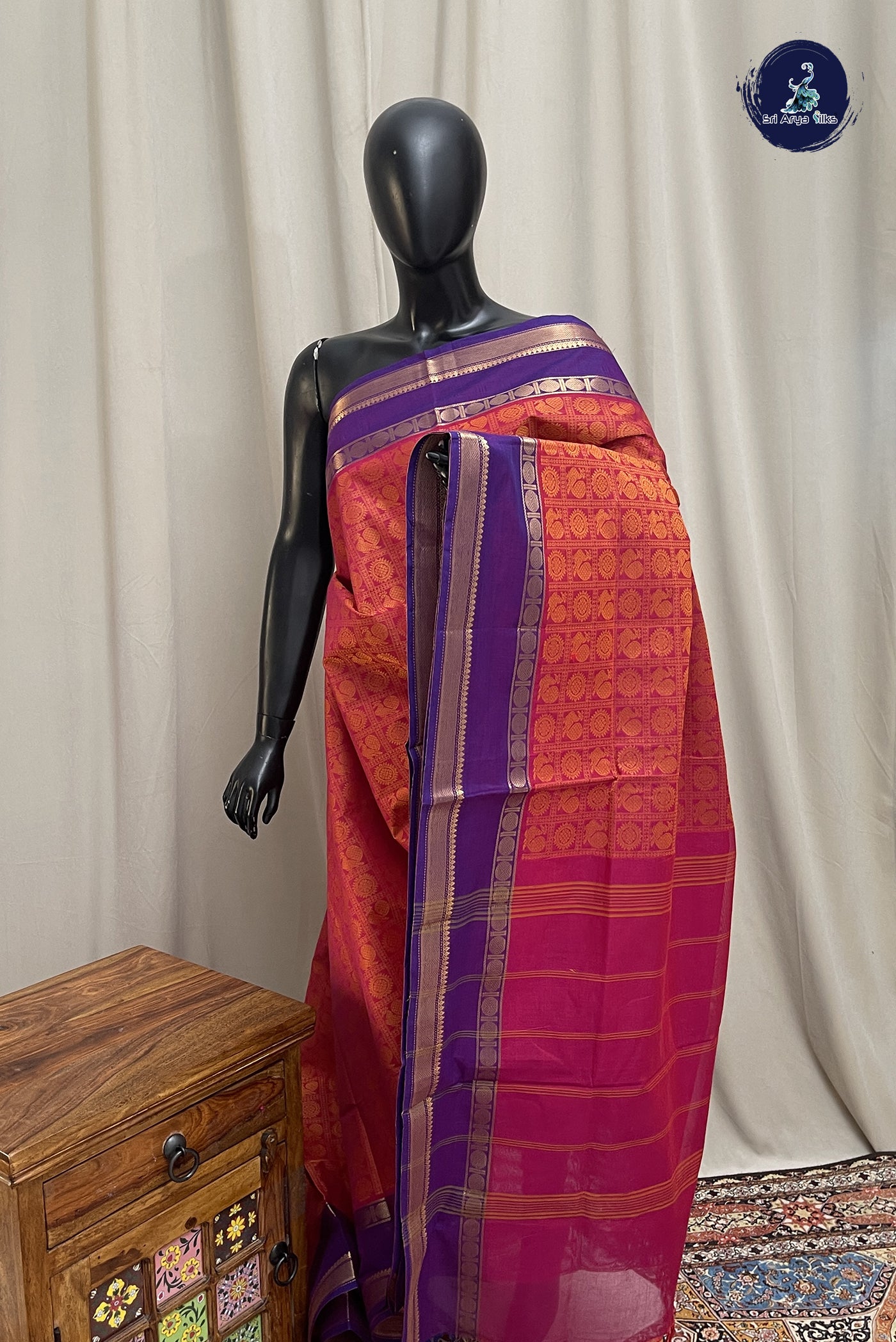 Reddish Pink Kanchi Cotton Saree With Embroidery Pattern