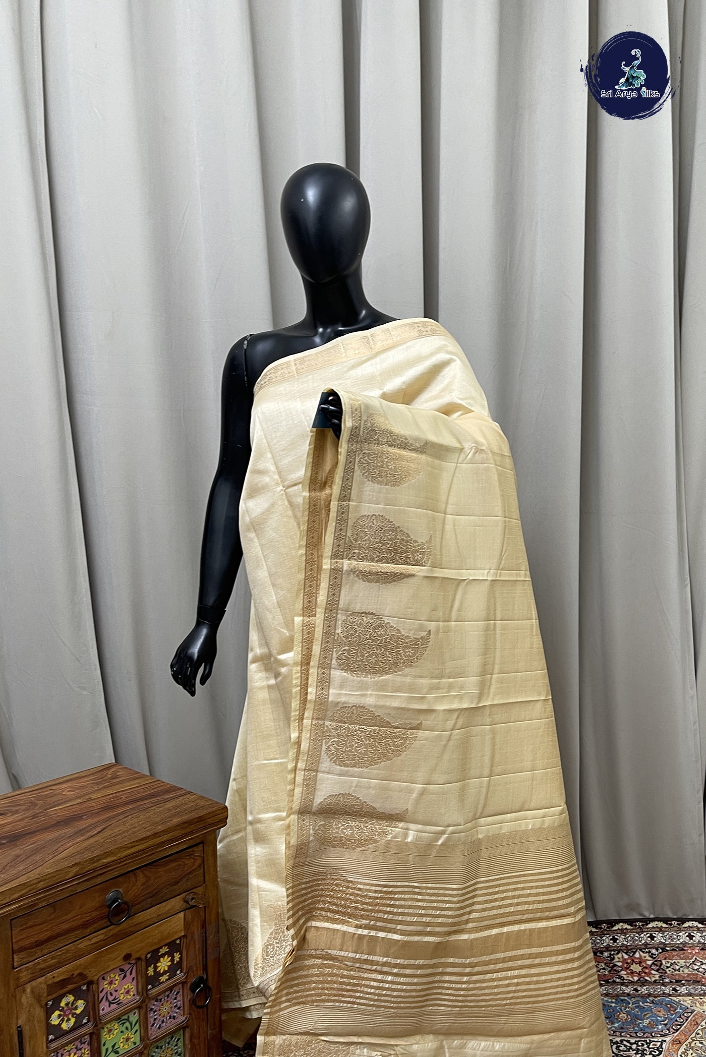 Fawn Semi Tussar Saree With Plain Pattern