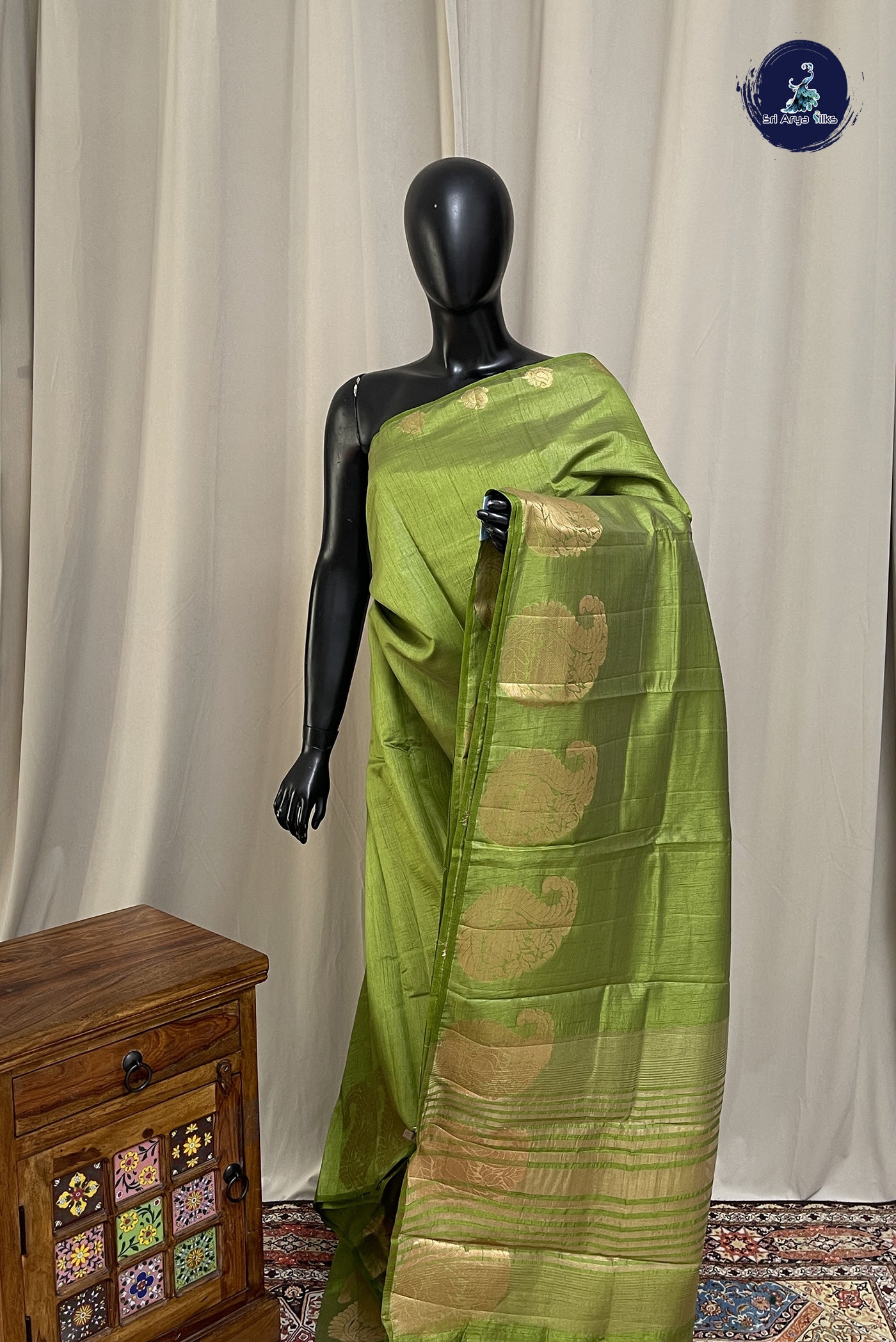 Light Green Semi Tussar Saree With Plain Pattern