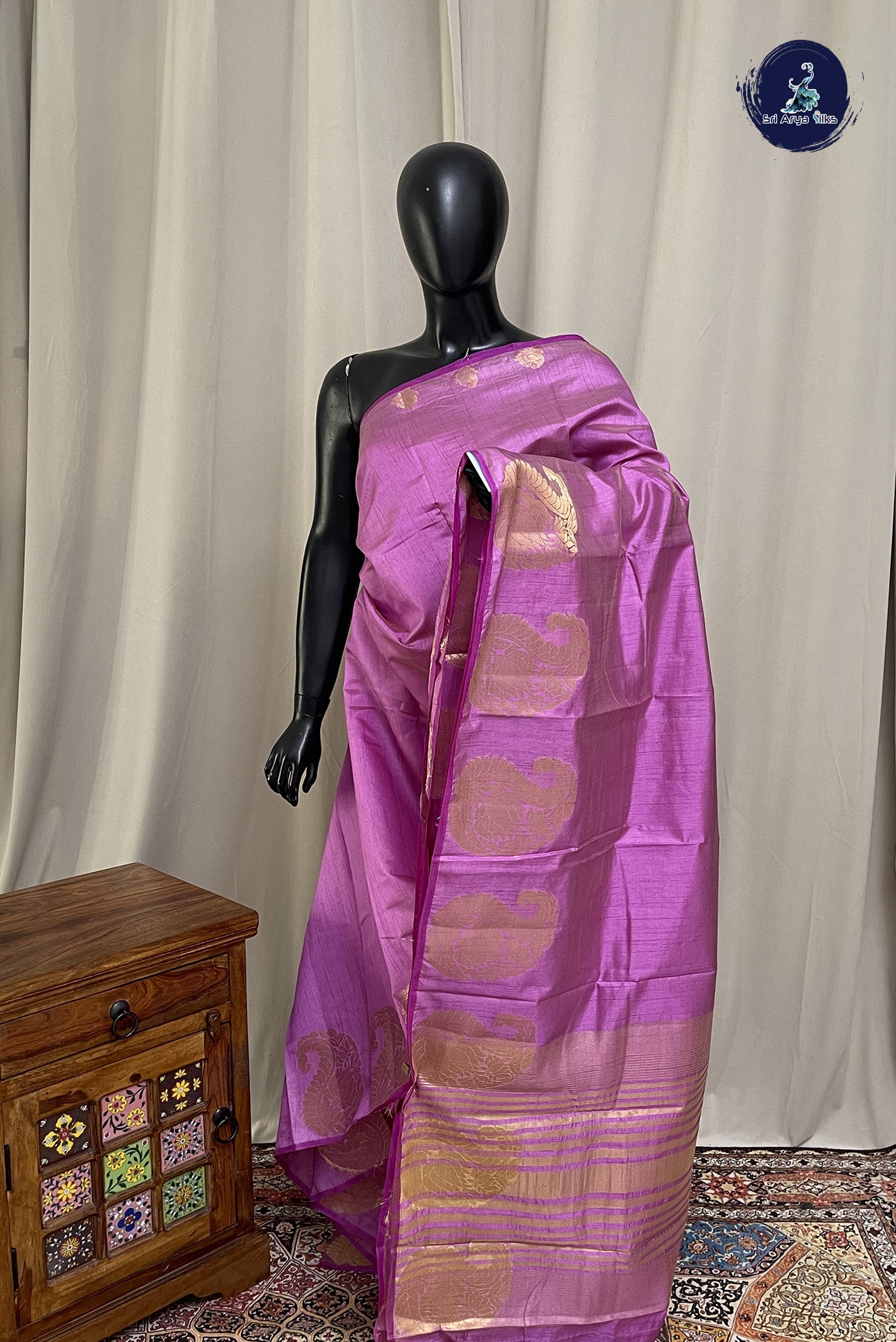Lavender Semi Tussar Saree With Plain Pattern