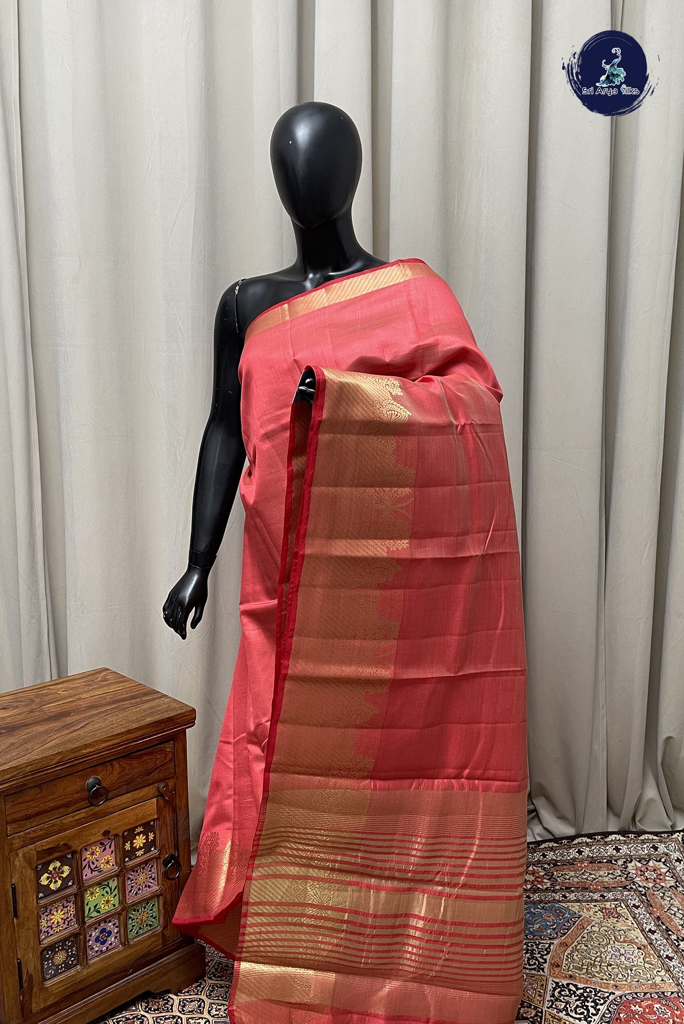 Red Semi Tussar Saree With Plain Pattern