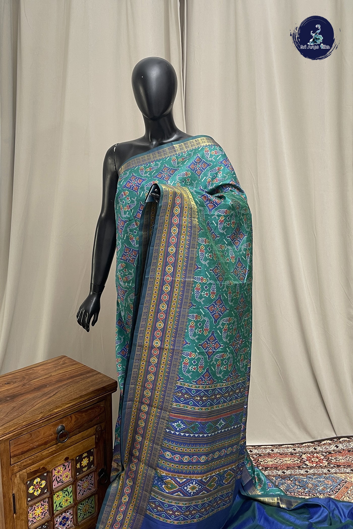 Green Semi Pattola Saree With Patola Pattern