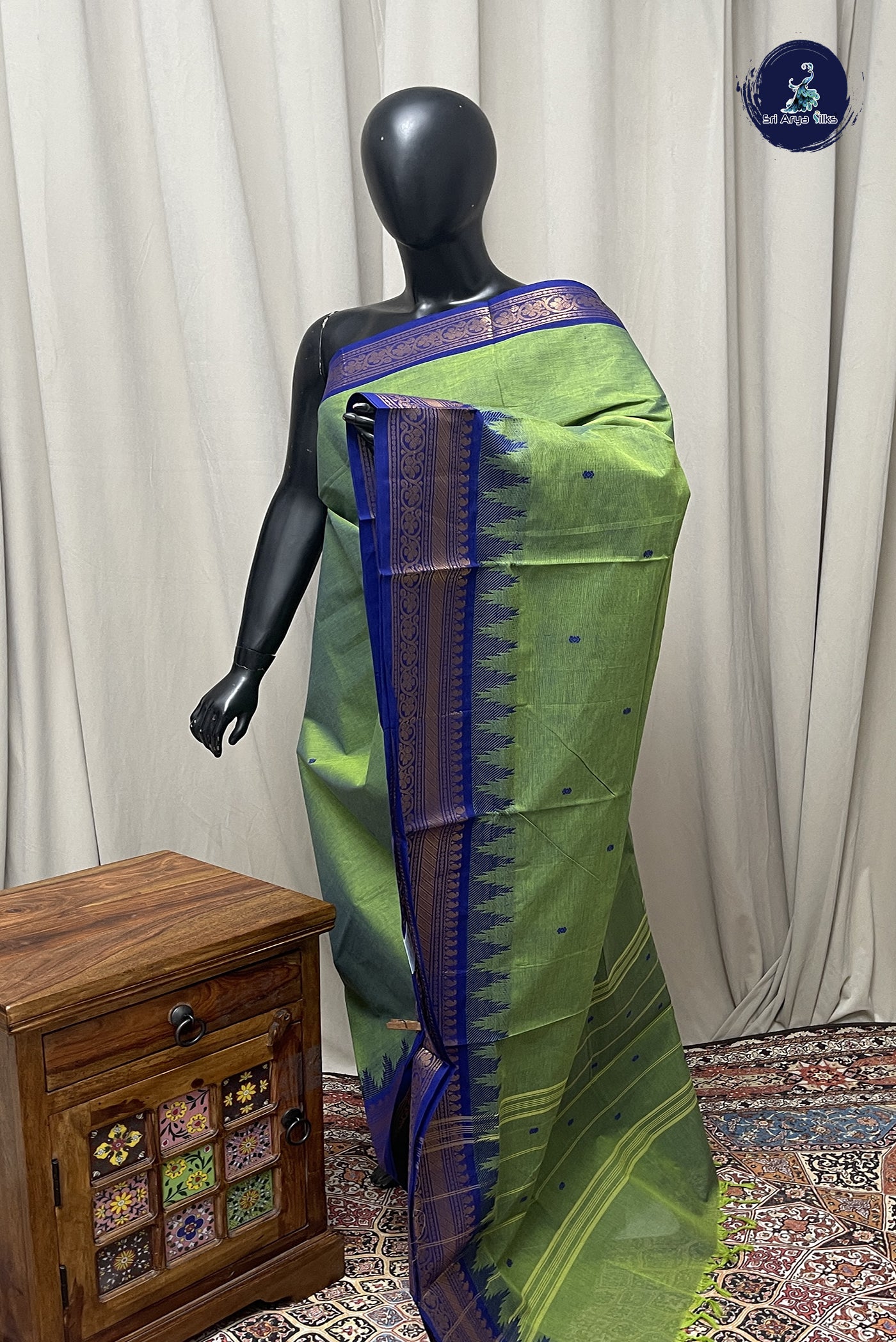 Dual Tone Green Chettinad Cotton Saree With Buttas Pattern