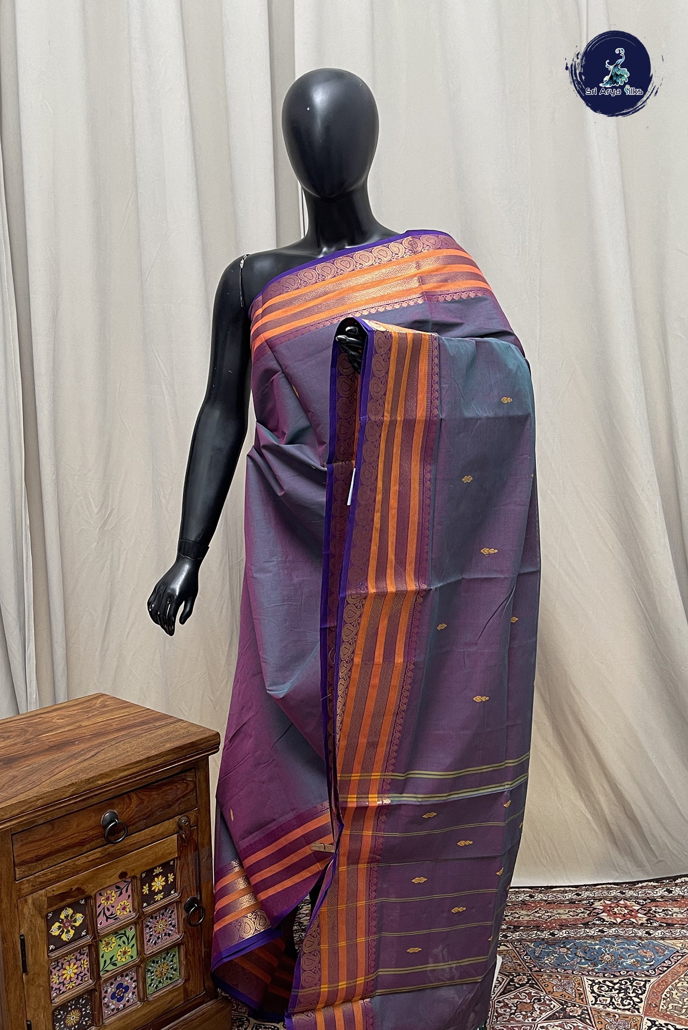 Dual Tone Grey Chettinad Cotton Saree With Buttas Pattern