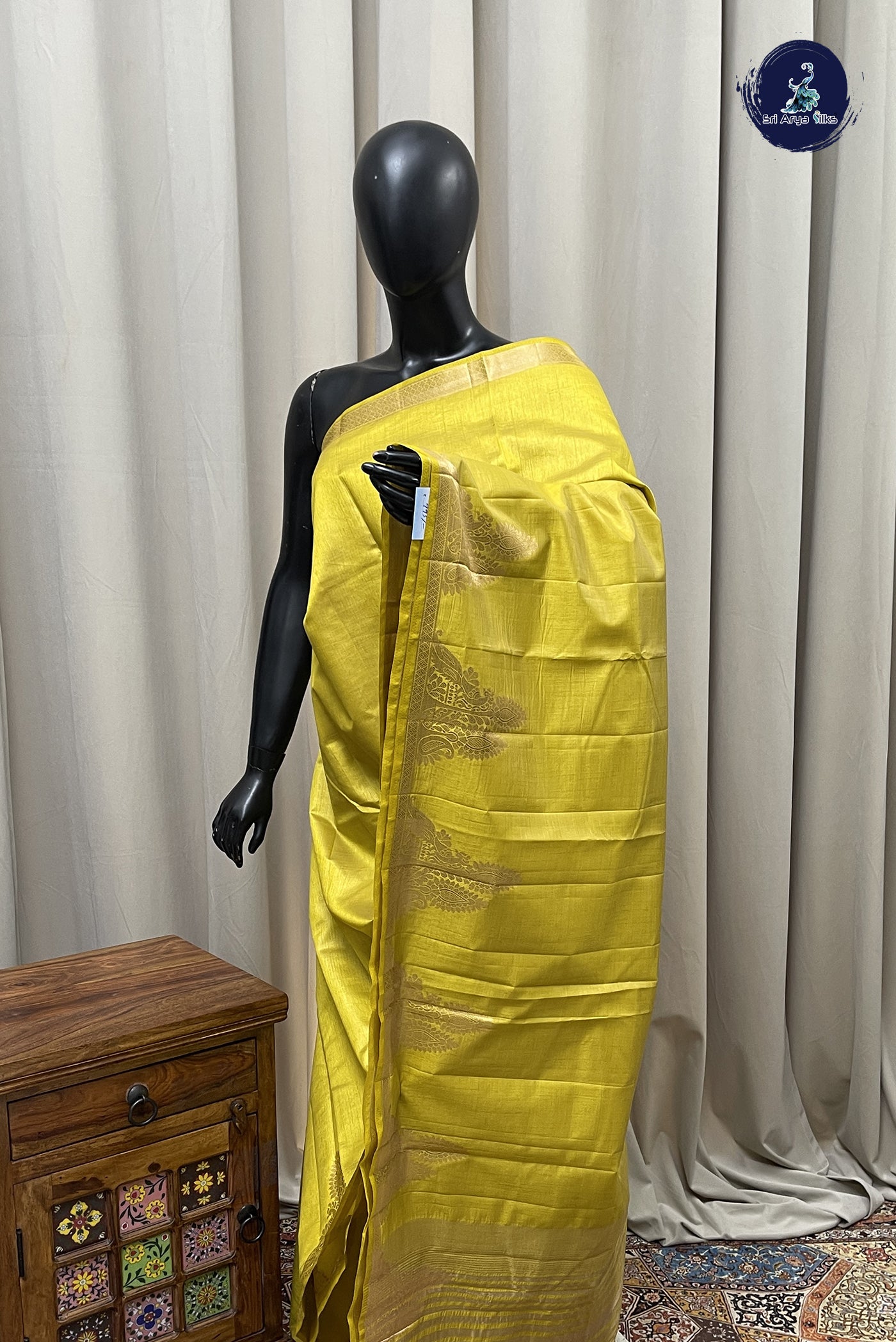 Lime Green Semi Tussar Saree With Plain Pattern