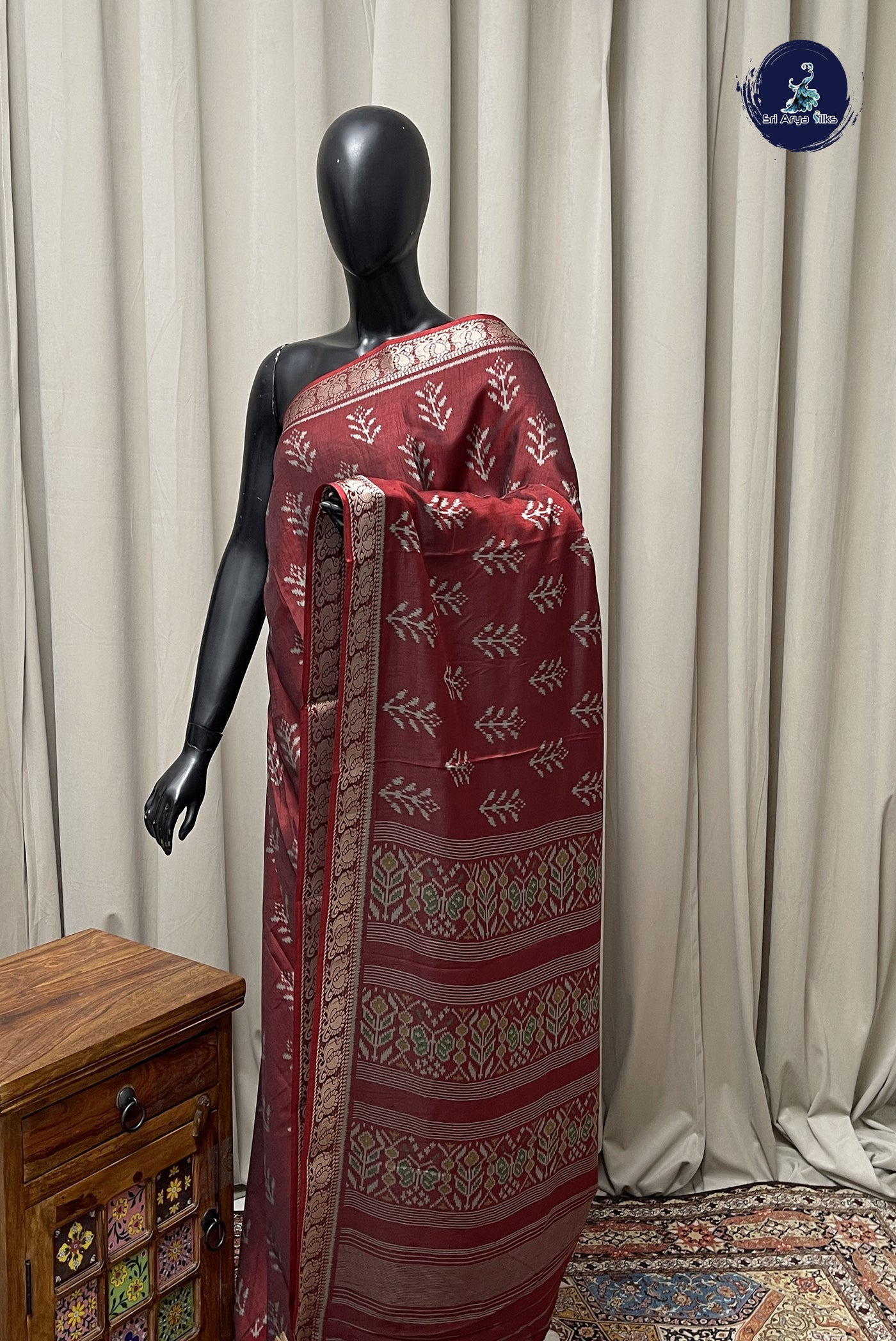 Maroon Semi Crepe Silk Saree With Floral Print Pattern