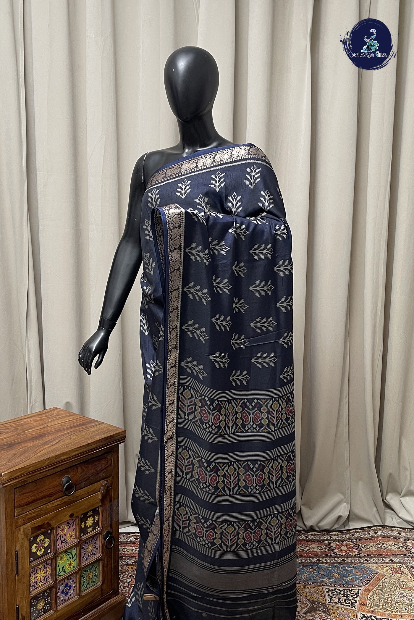 Navy Blue Semi Crepe Silk Saree With Floral Print Pattern