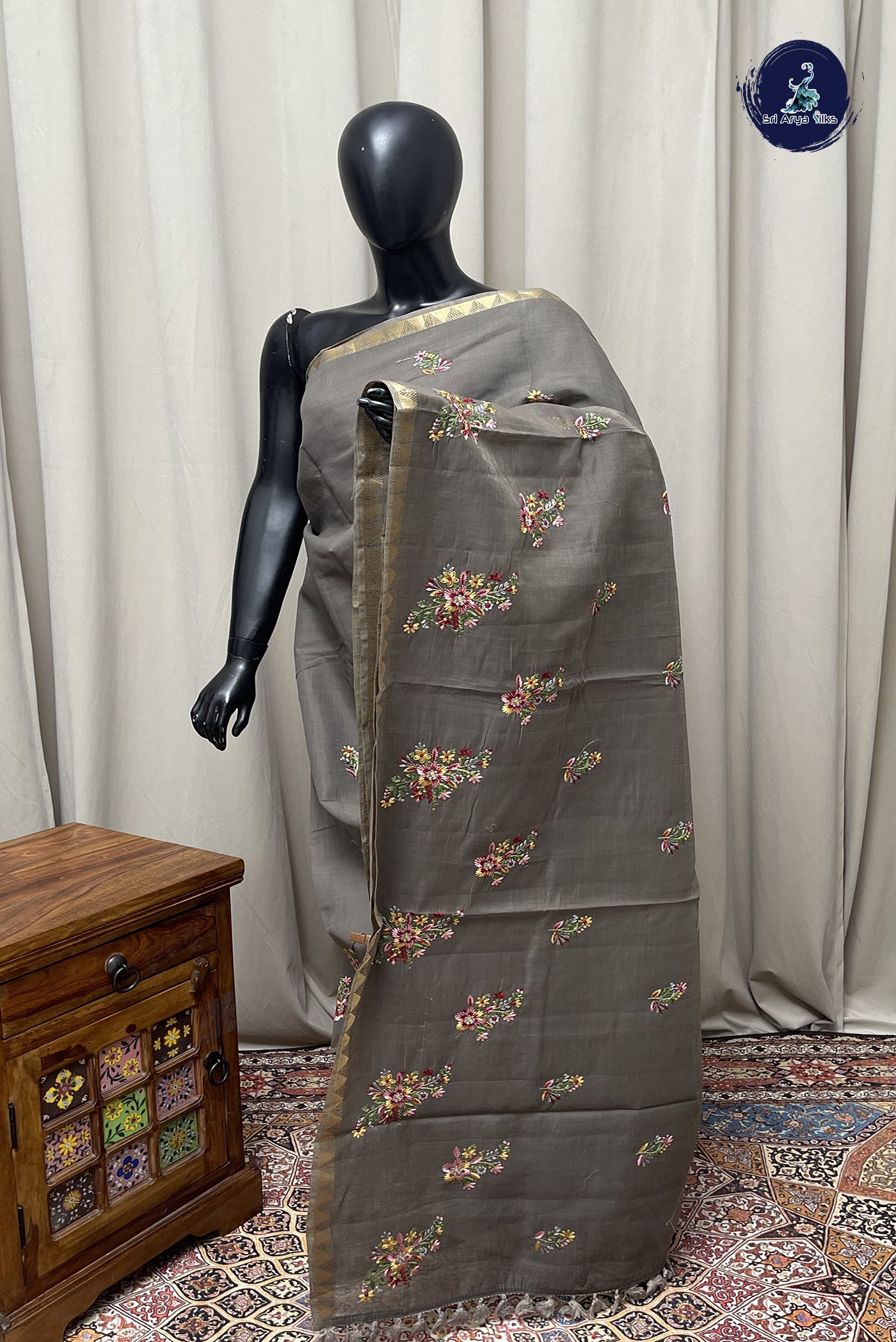 Greenish Grey Linen Saree With Embroidery Pattern
