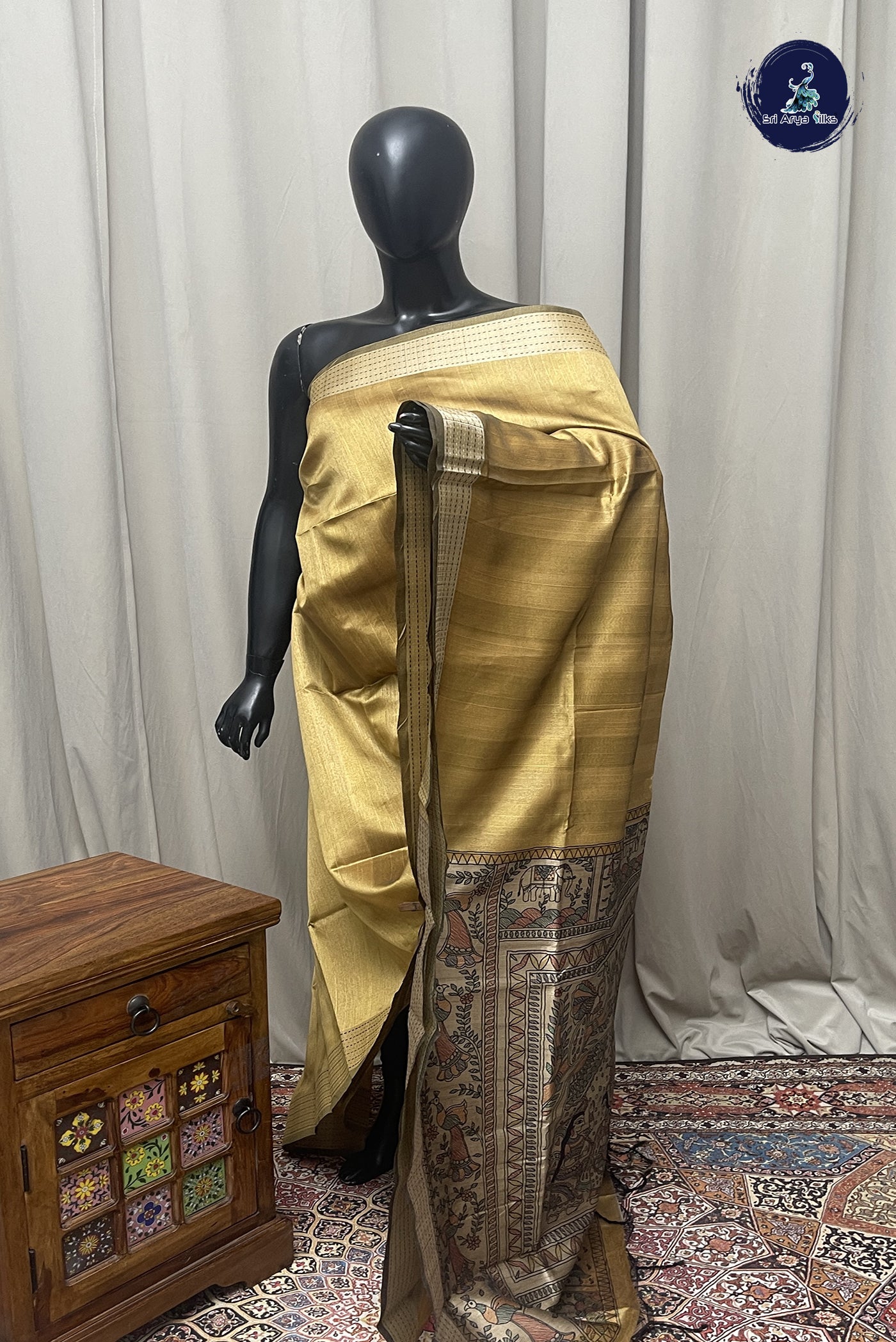 Mustard Yellow Semi Tussar Saree With Plain Pattern