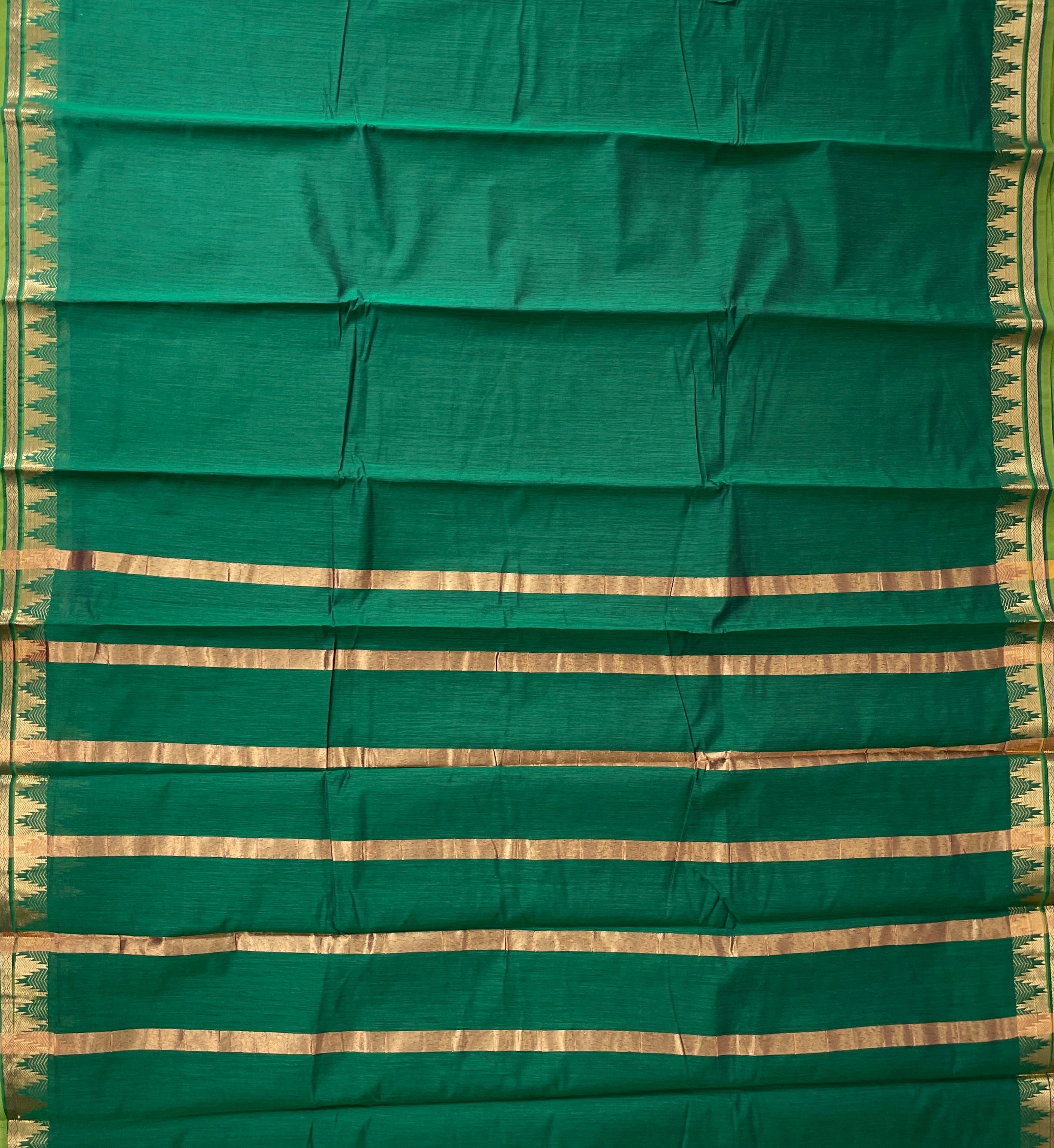 Dark Green Budget Semi Silk Cotton Saree With Plain Pattern