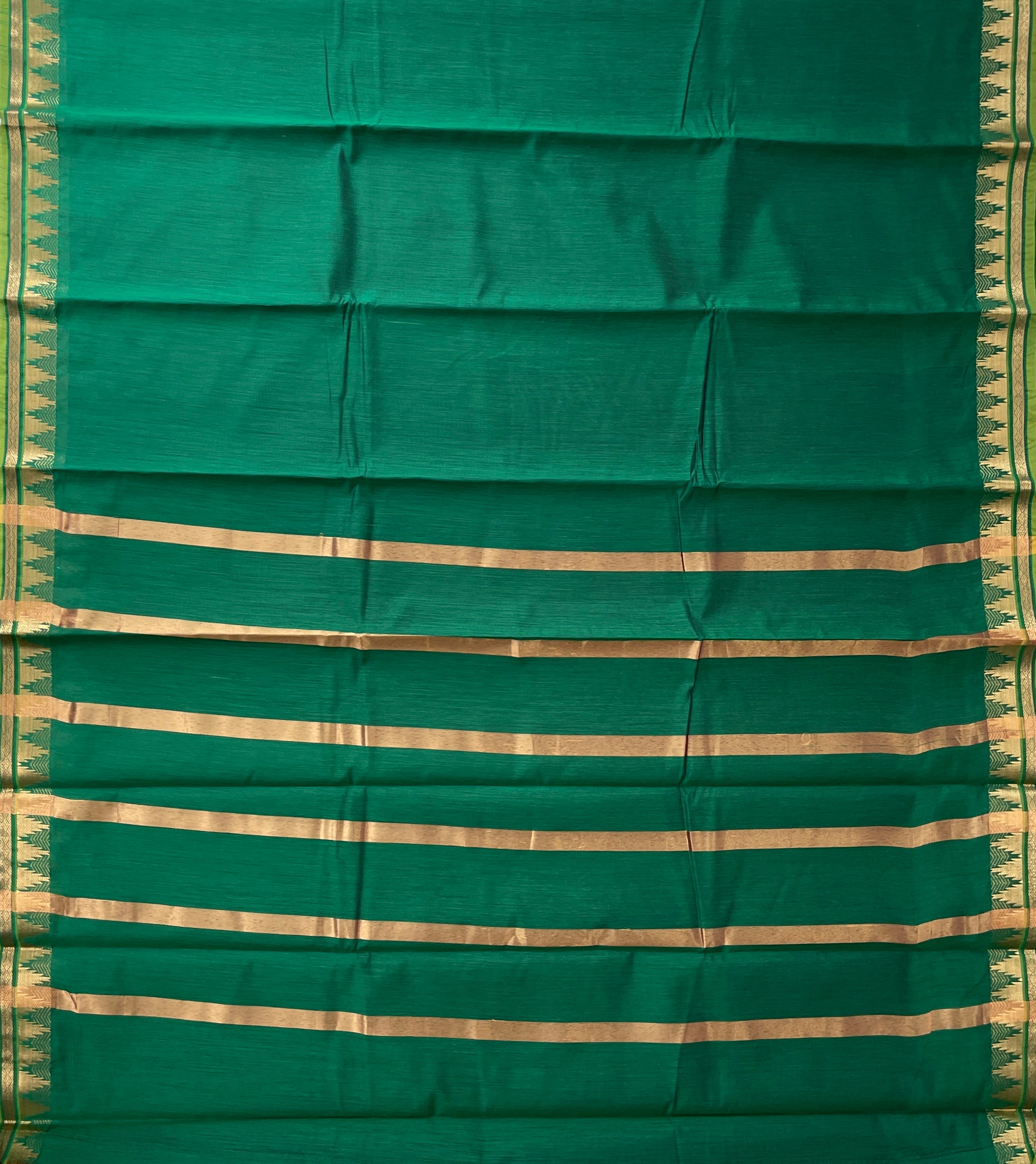 Dark Green Budget Semi Silk Cotton Saree With Plain Pattern