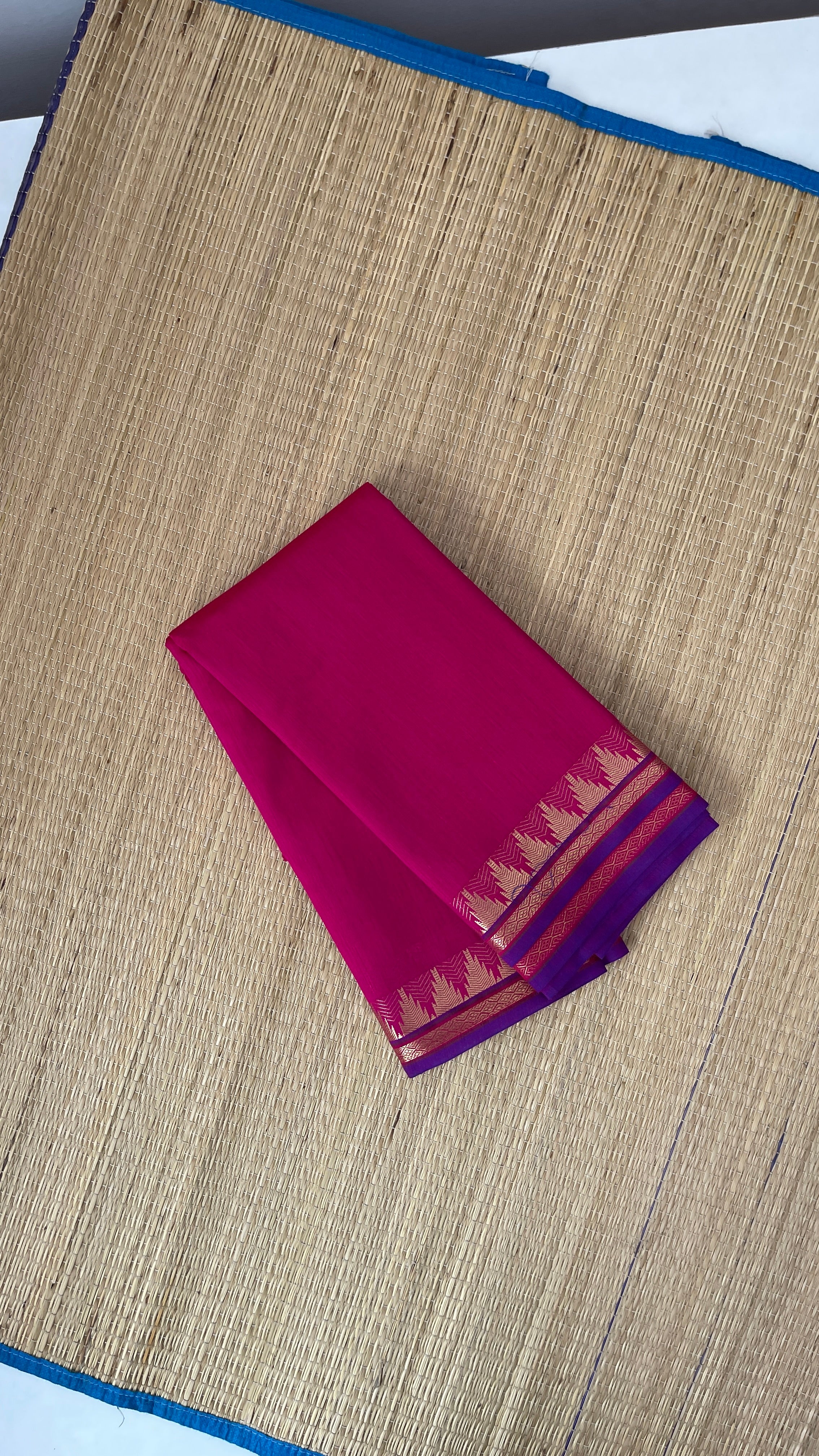 Dark Pink Budget Semi Silk Cotton Saree With Plain Pattern