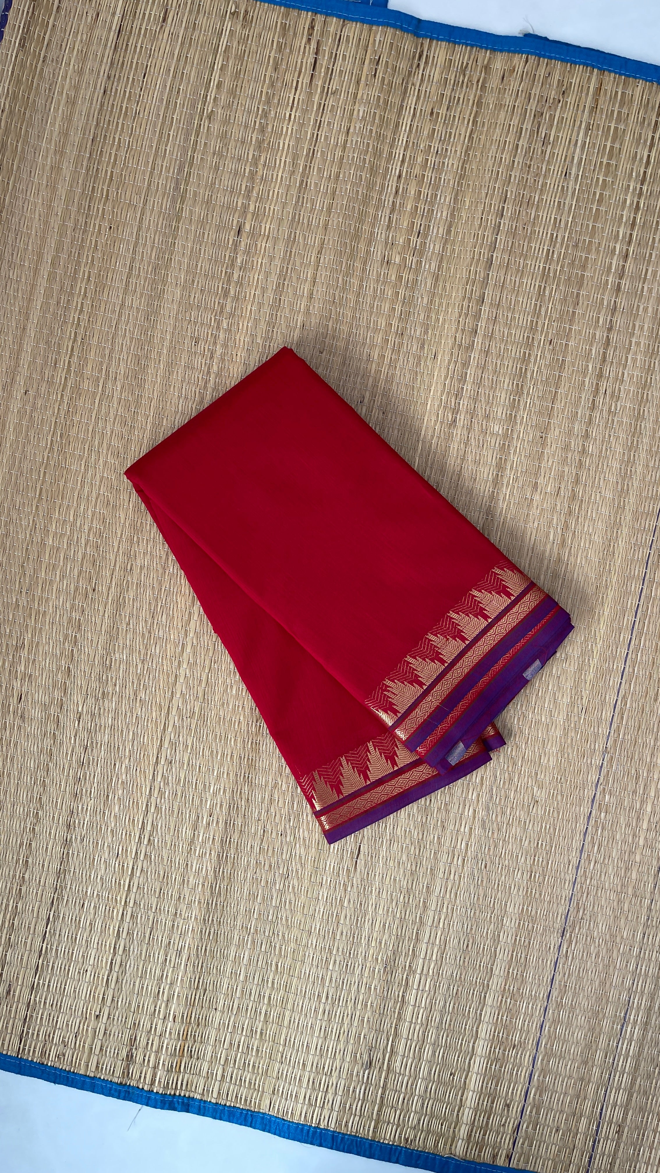 Red Budget Semi Silk Cotton Saree With Plain Pattern