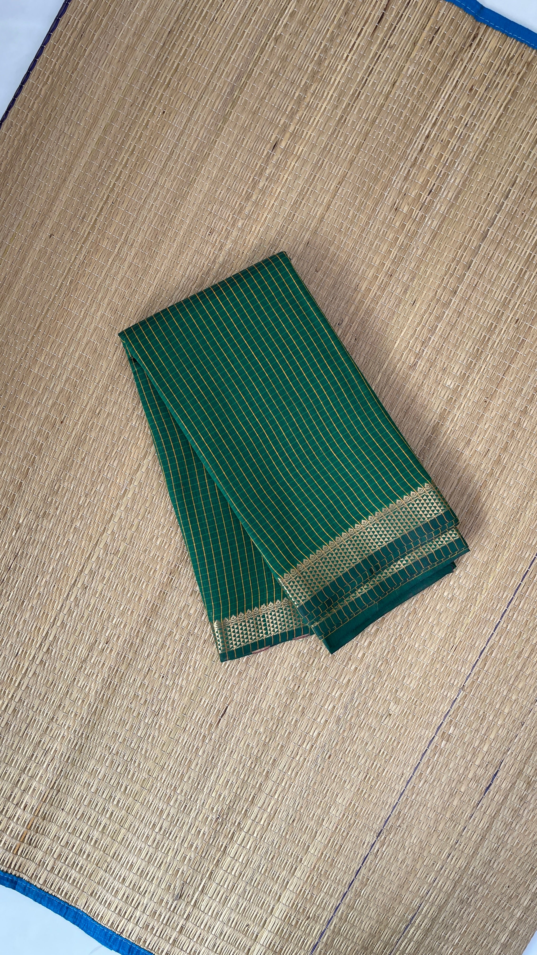Dark Green Budget Semi Silk Cotton Saree With Checked Pattern