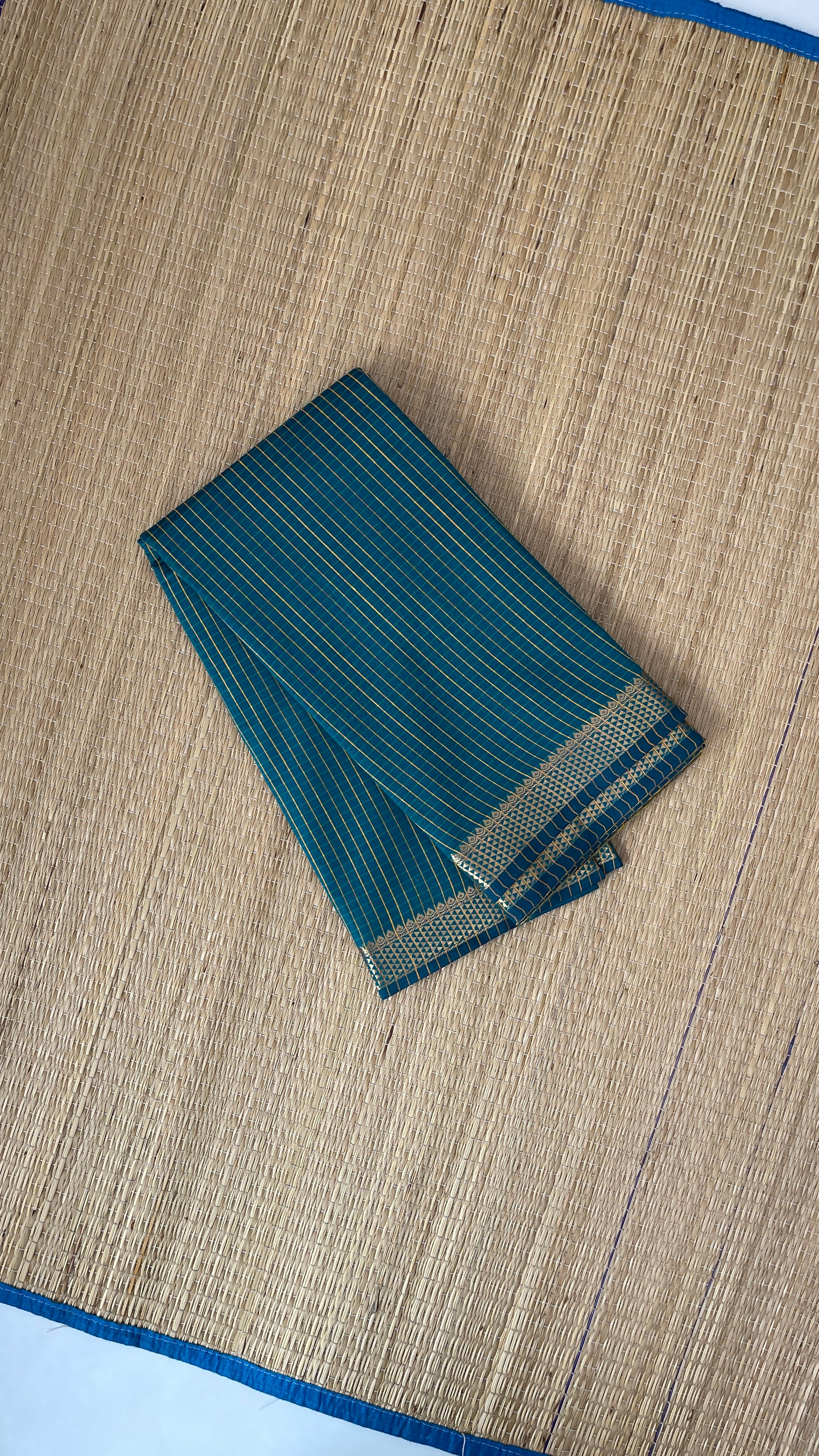 Sapphire Green Budget Semi Silk Cotton Saree With Checked Pattern