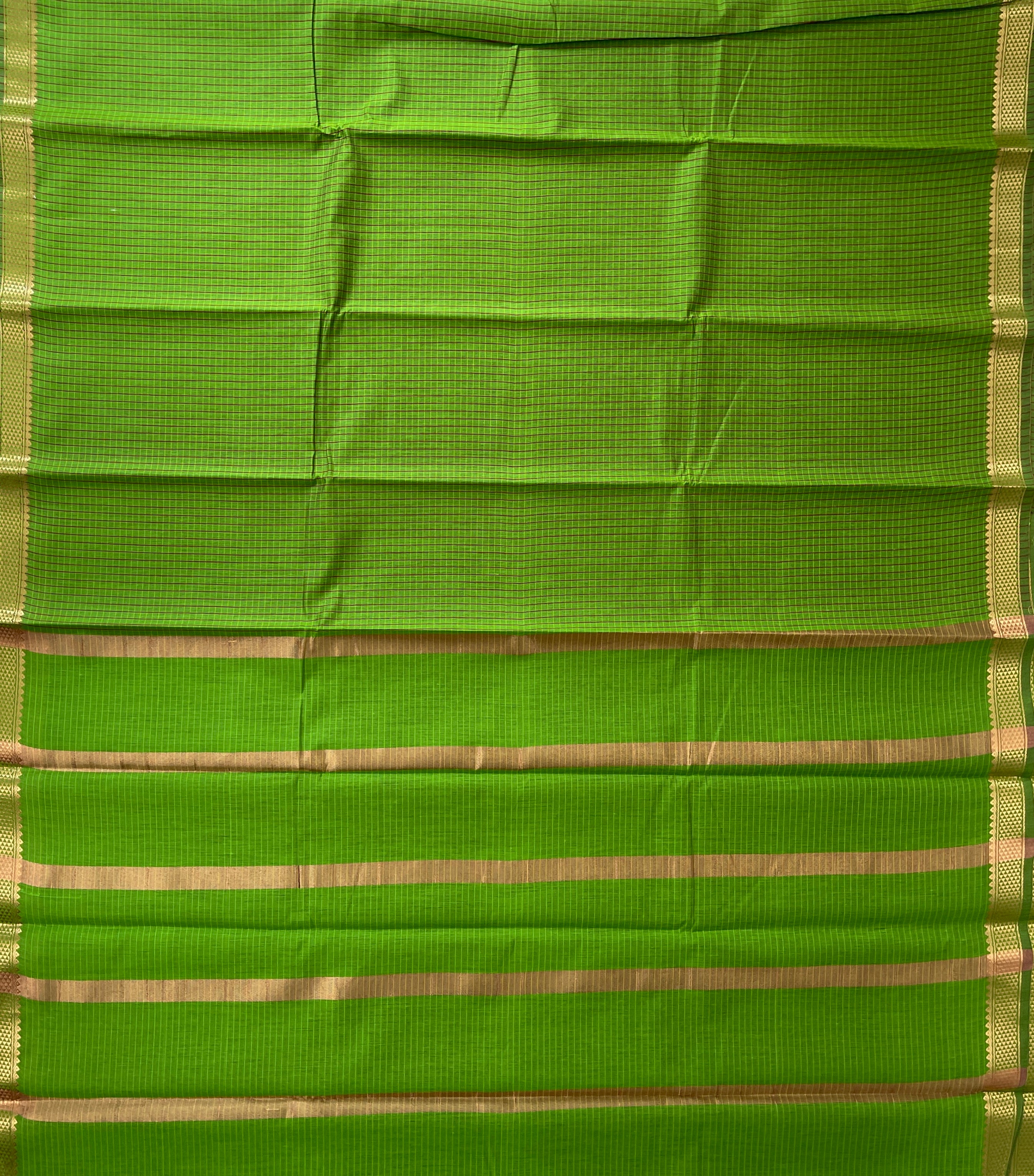 Parrot Green Budget Semi Silk Cotton Saree With Checked Pattern