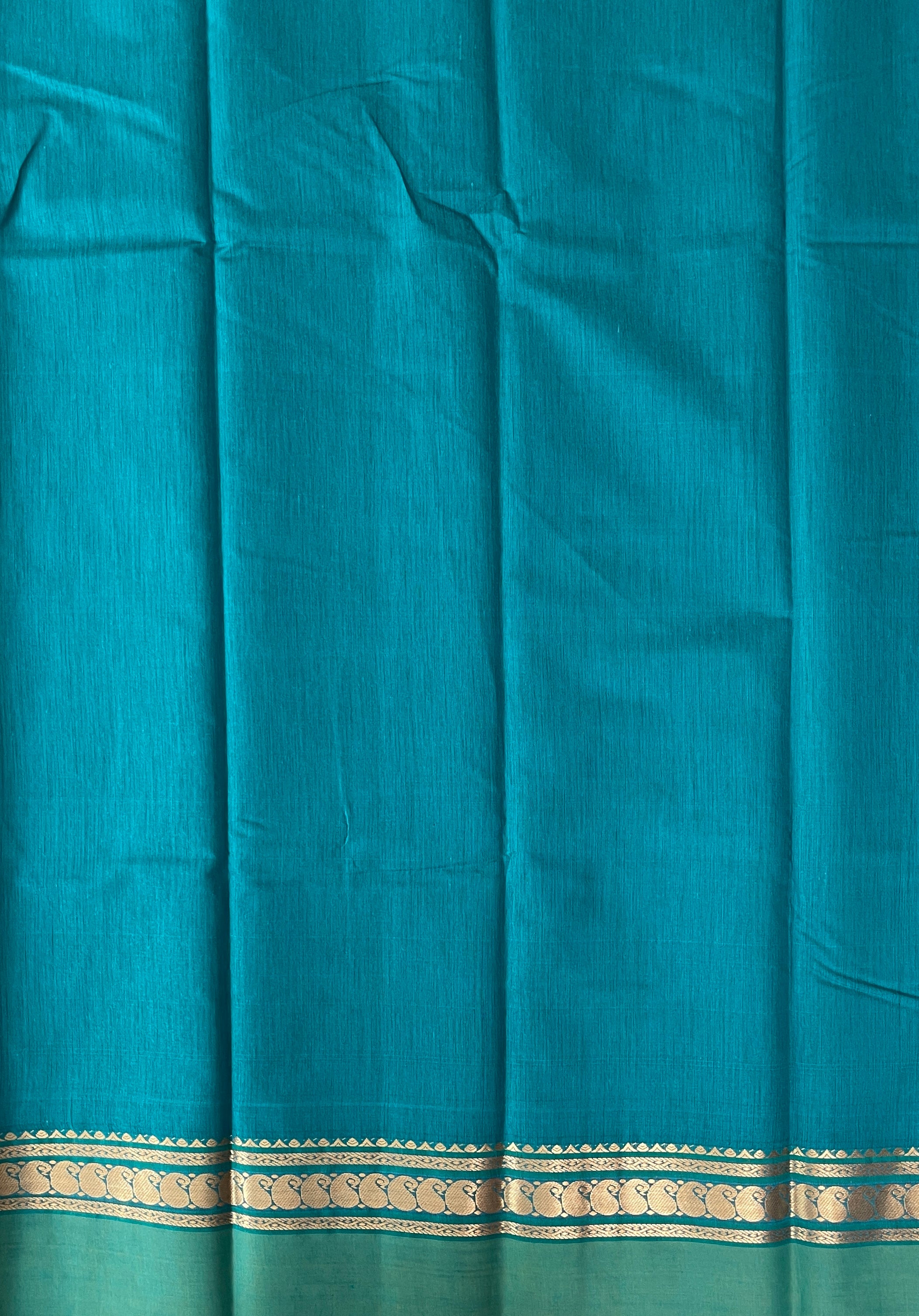 Sapphire Green Budget Semi Silk Cotton Saree With Zari Buttas Pattern