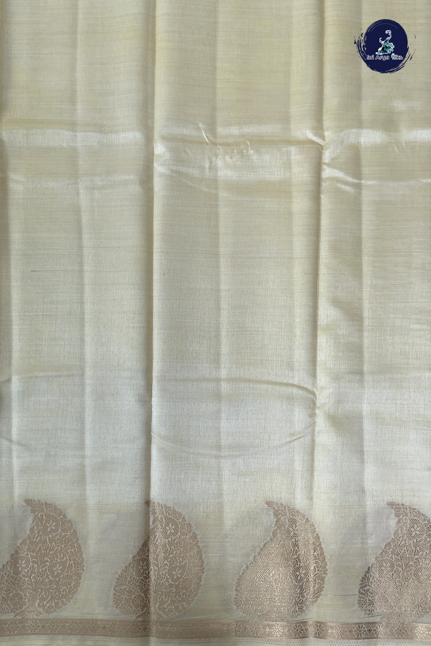 Cream Semi Tussar Saree With Plain Pattern