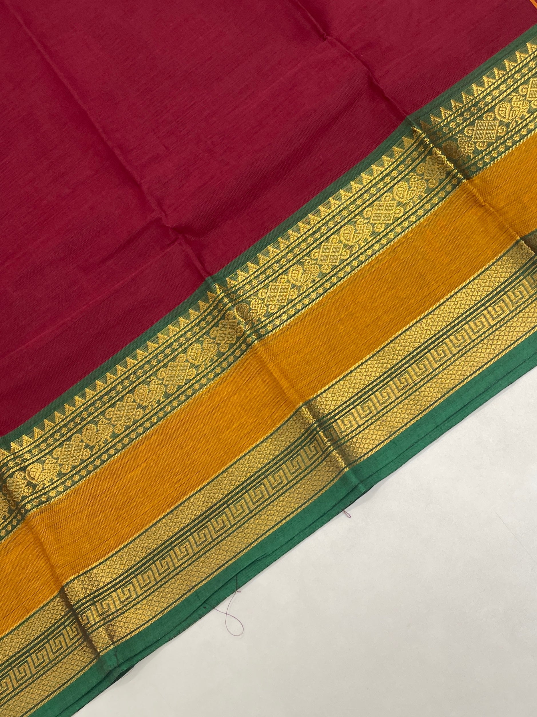 Maroon Kanchi Cotton Saree With Plain Pattern