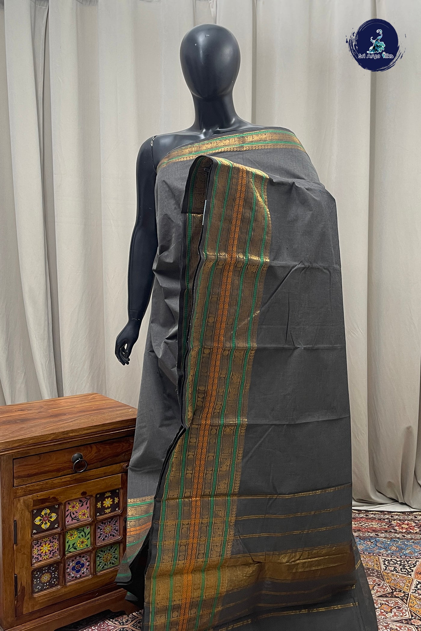 Elephant Grey Kanchi Cotton Saree With Plain Pattern