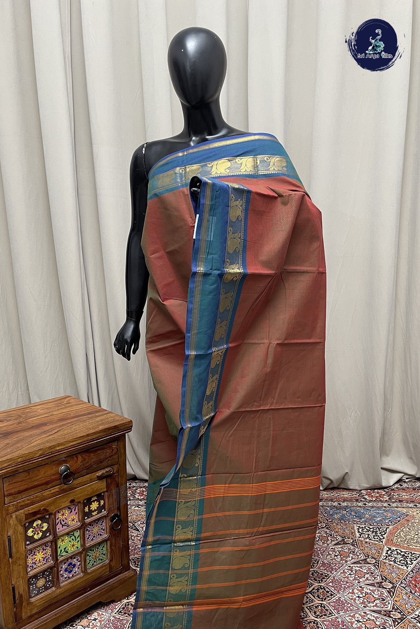 Manthulir Kanchi Cotton Saree With Plain Pattern