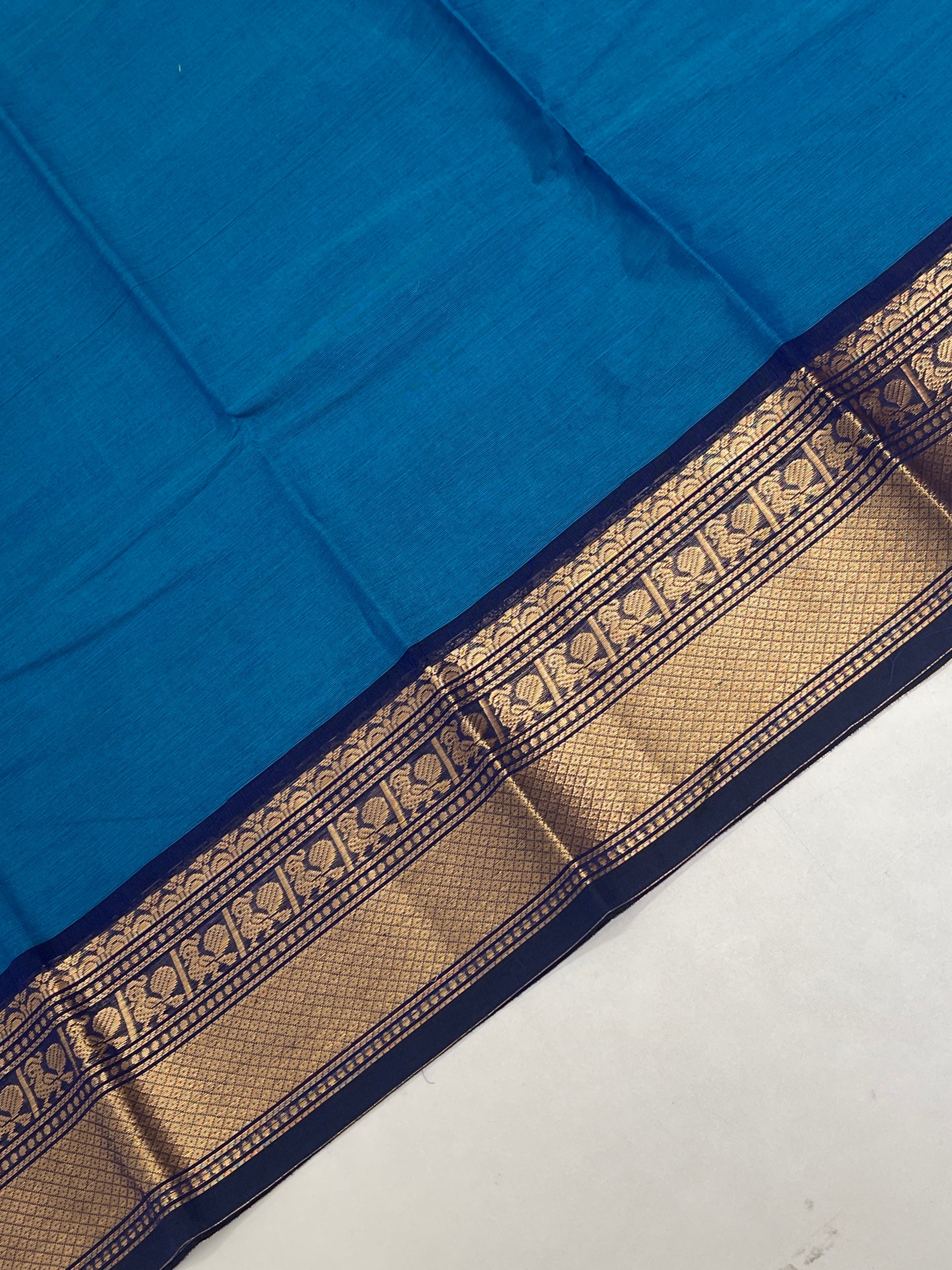 Blue Kanchi Cotton Saree With Plain Pattern