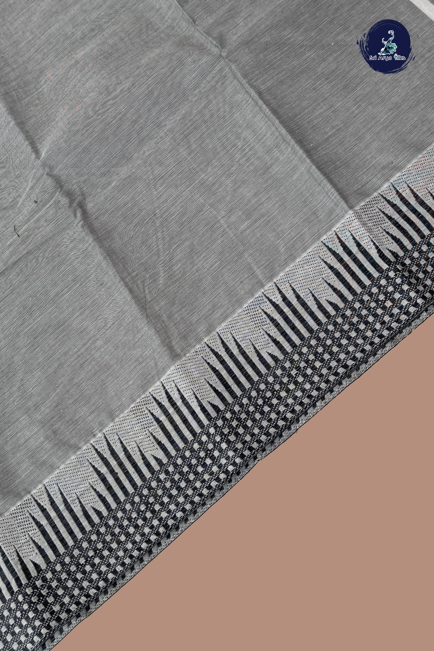 Silver Grey Chettinad Cotton Saree With Plain Pattern