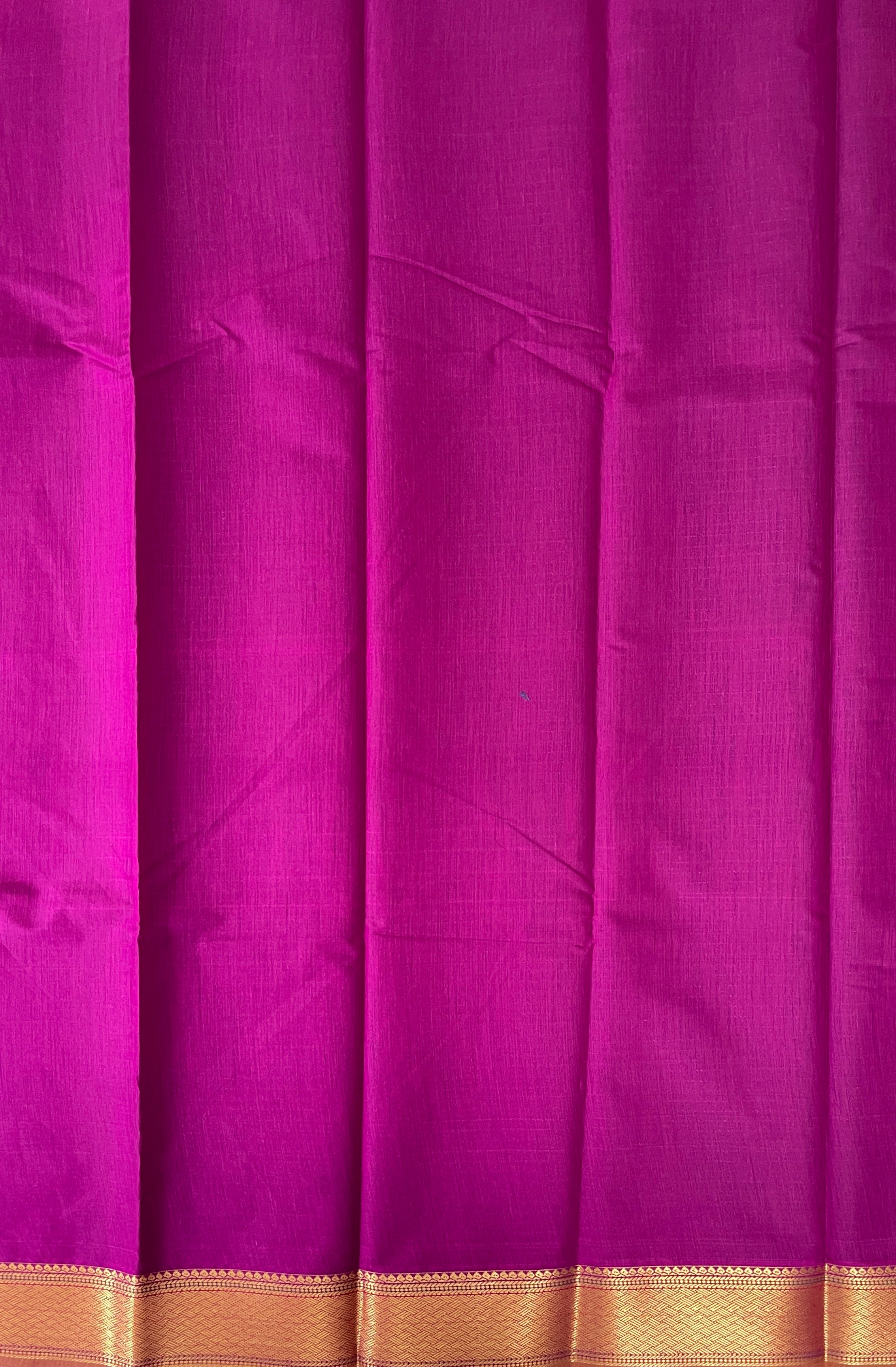 Violet Budget Semi Silk Cotton Saree With Vaira Oosi Pattern