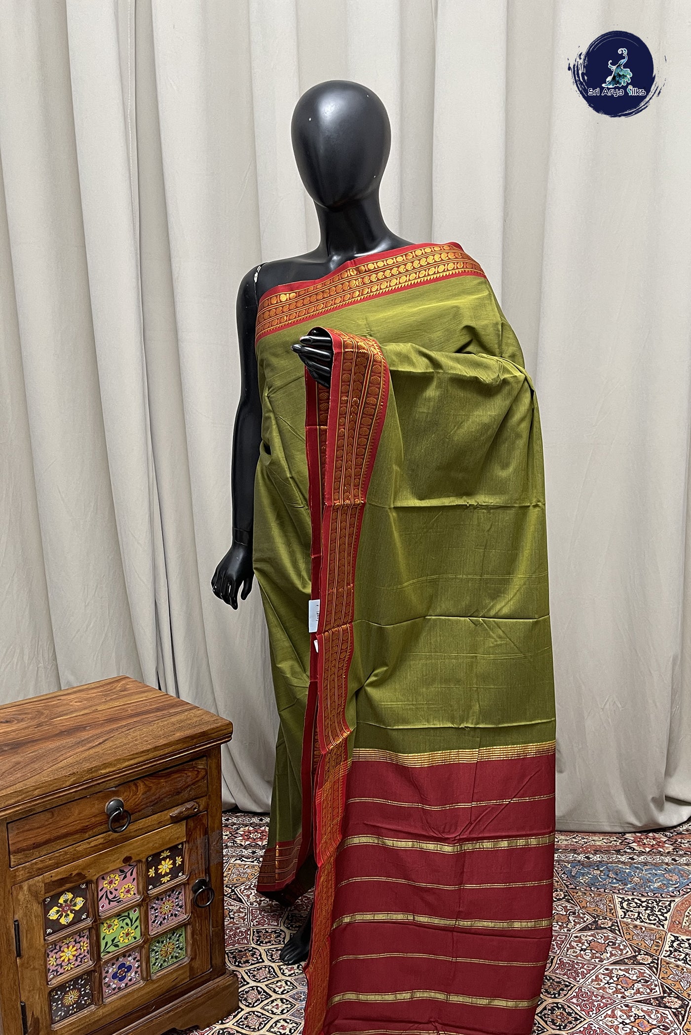 Mehendi Green Budget Semi Silk Cotton Saree With Plain Pattern